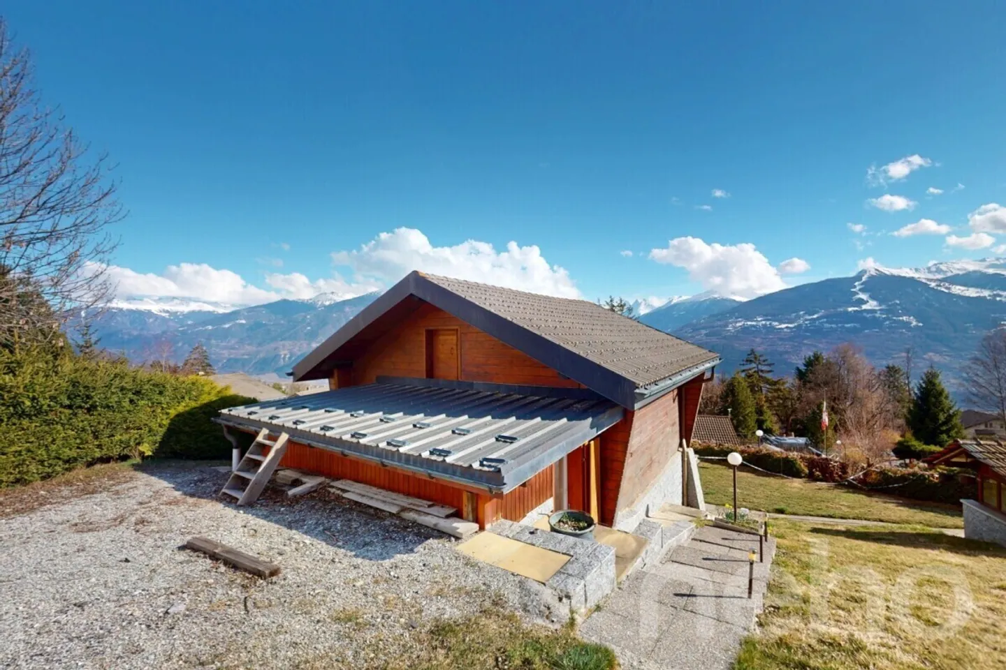 Charming Chalet in Savièse - Photo 4 of 13