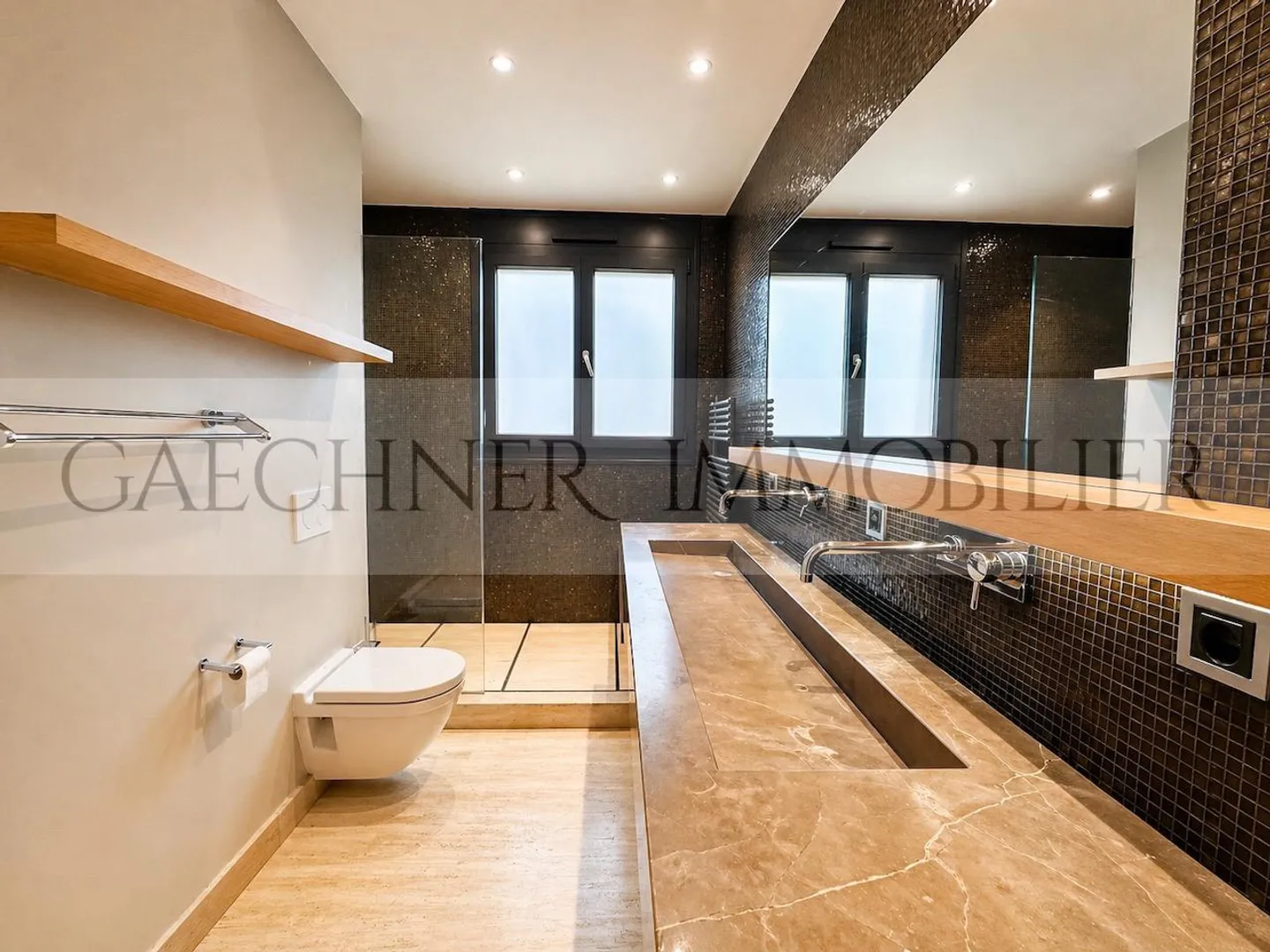 Penthouse de Luxe avec Terrasse - Photo 6 sur 8