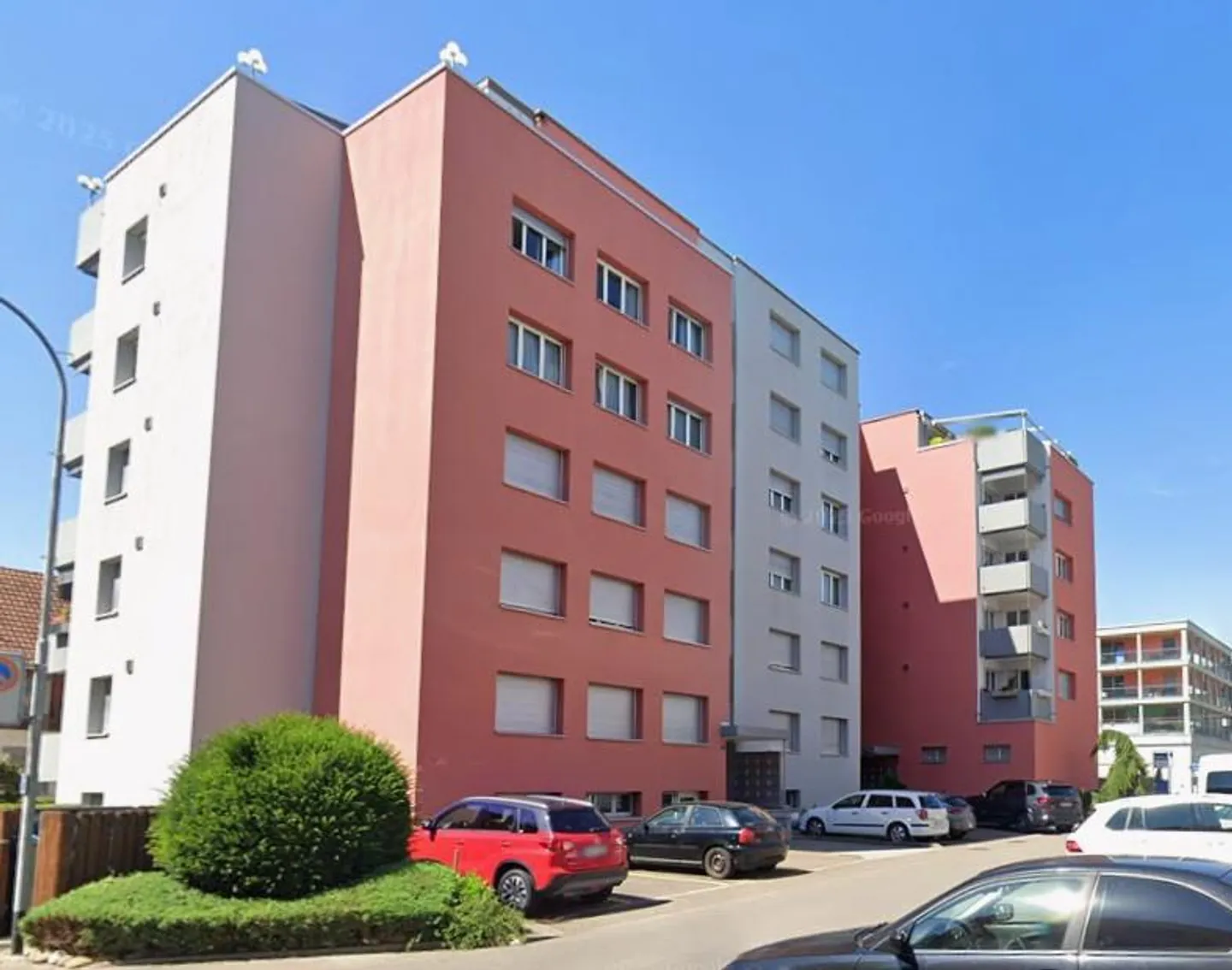 1.5-room apartment in a central location - Photo 1 of 9