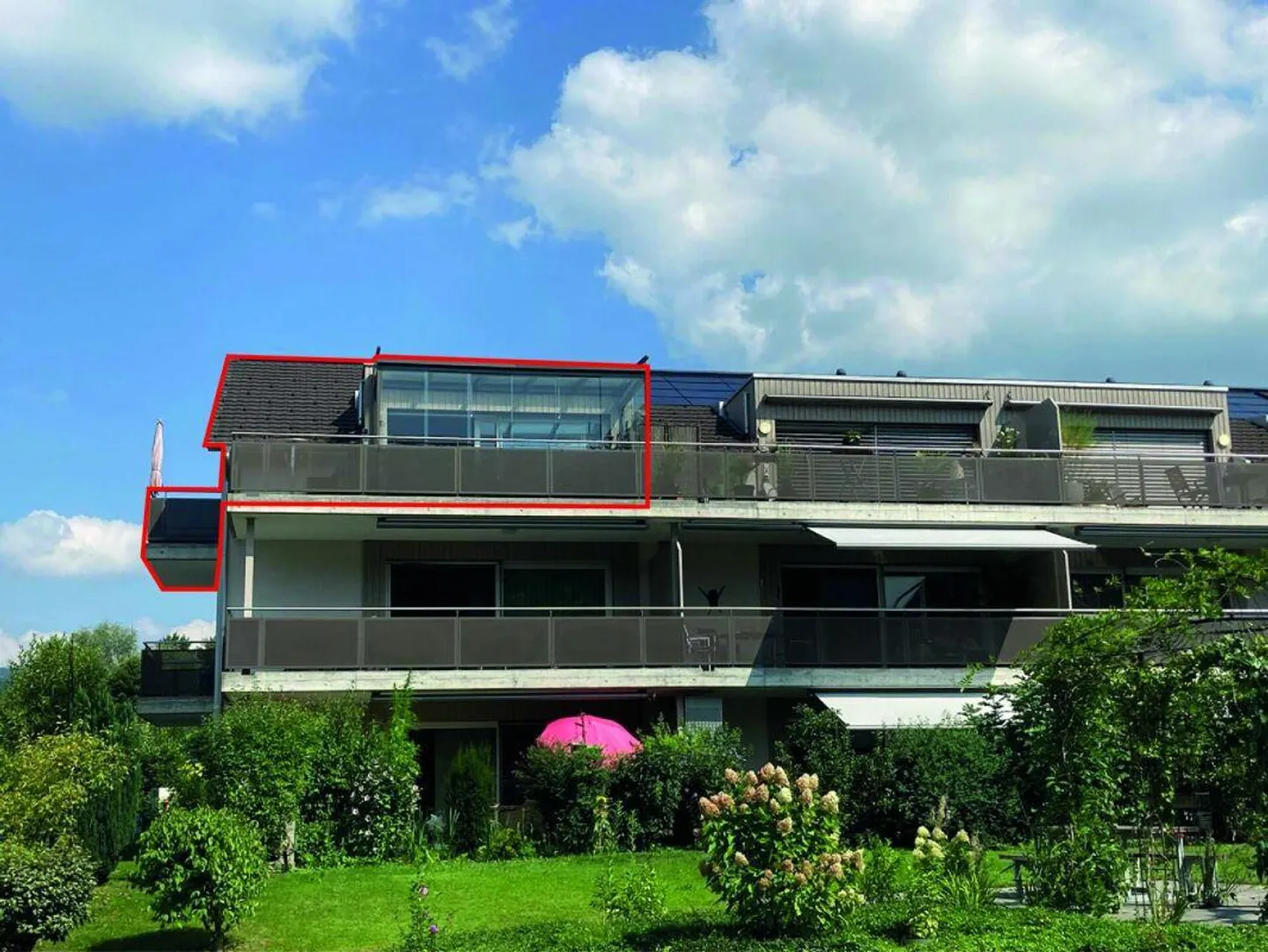 Appartement sous les combles de 3,5 pièces avec une vue magnifique sur le lac ! - Photo 11 sur 13