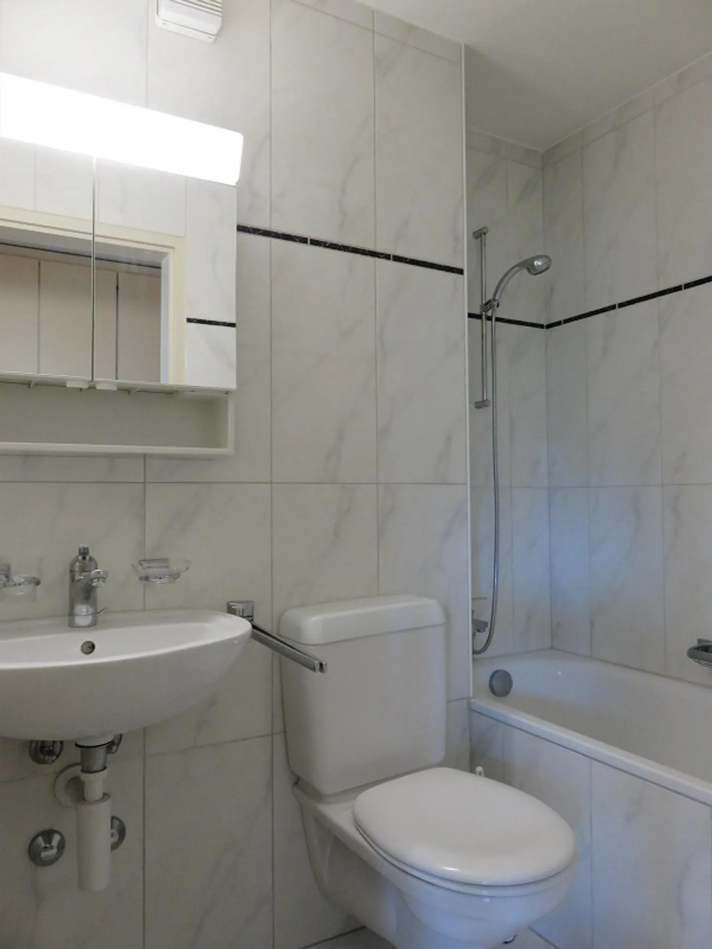 1.5-room apartment in a central location - Photo 7 of 9