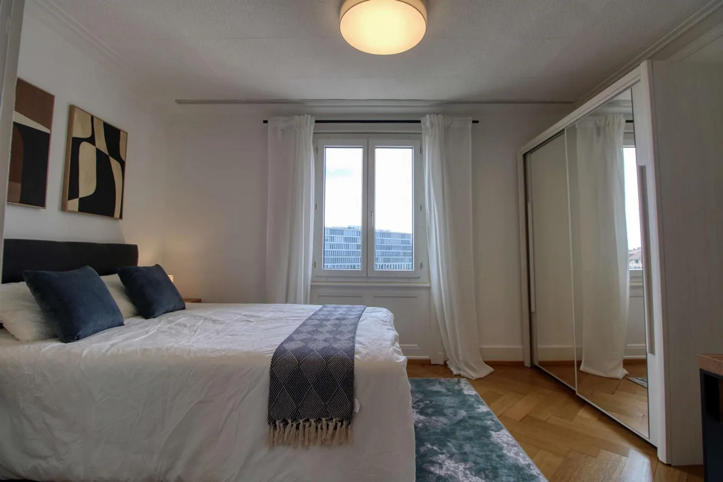 Cozy Coliving with City Links and Campus Life in Renens - Photo 3 of 11