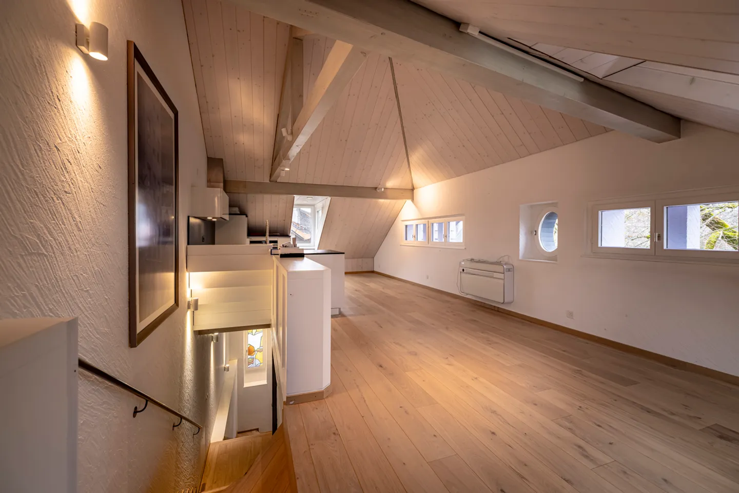 Élégant triplex avec vue château - Photo 5 sur 7