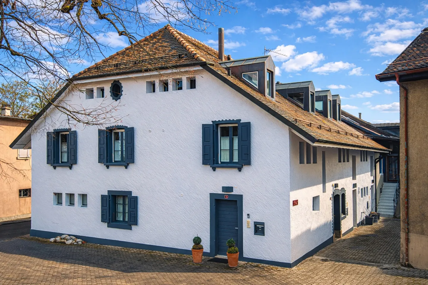 Élégant triplex avec vue château - Photo 1 sur 7
