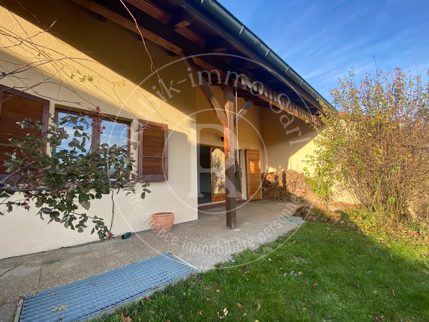 Pretty house close to the train station - Photo 12 of 13