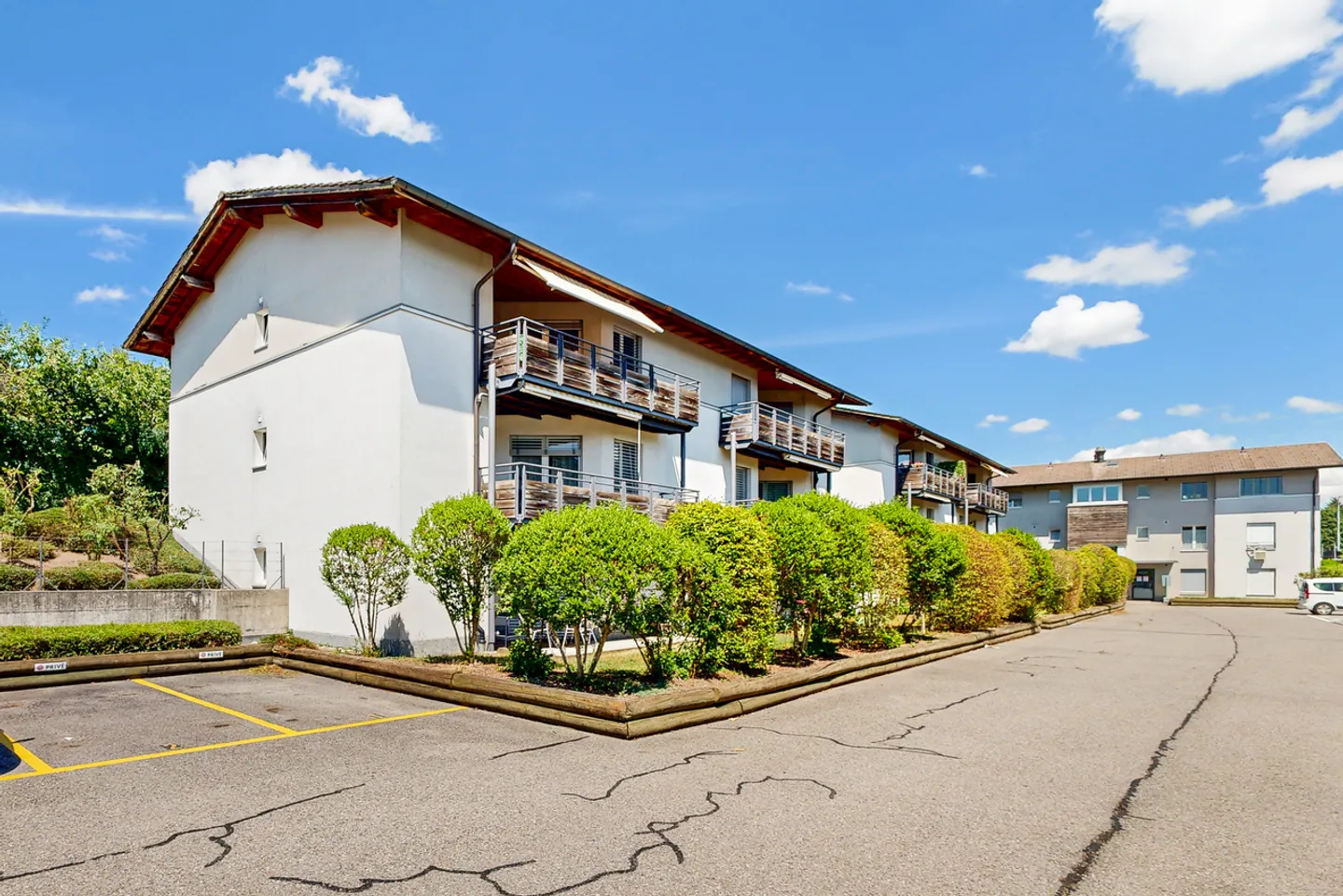 Place de parking moto à louer - Photo 1 sur 1