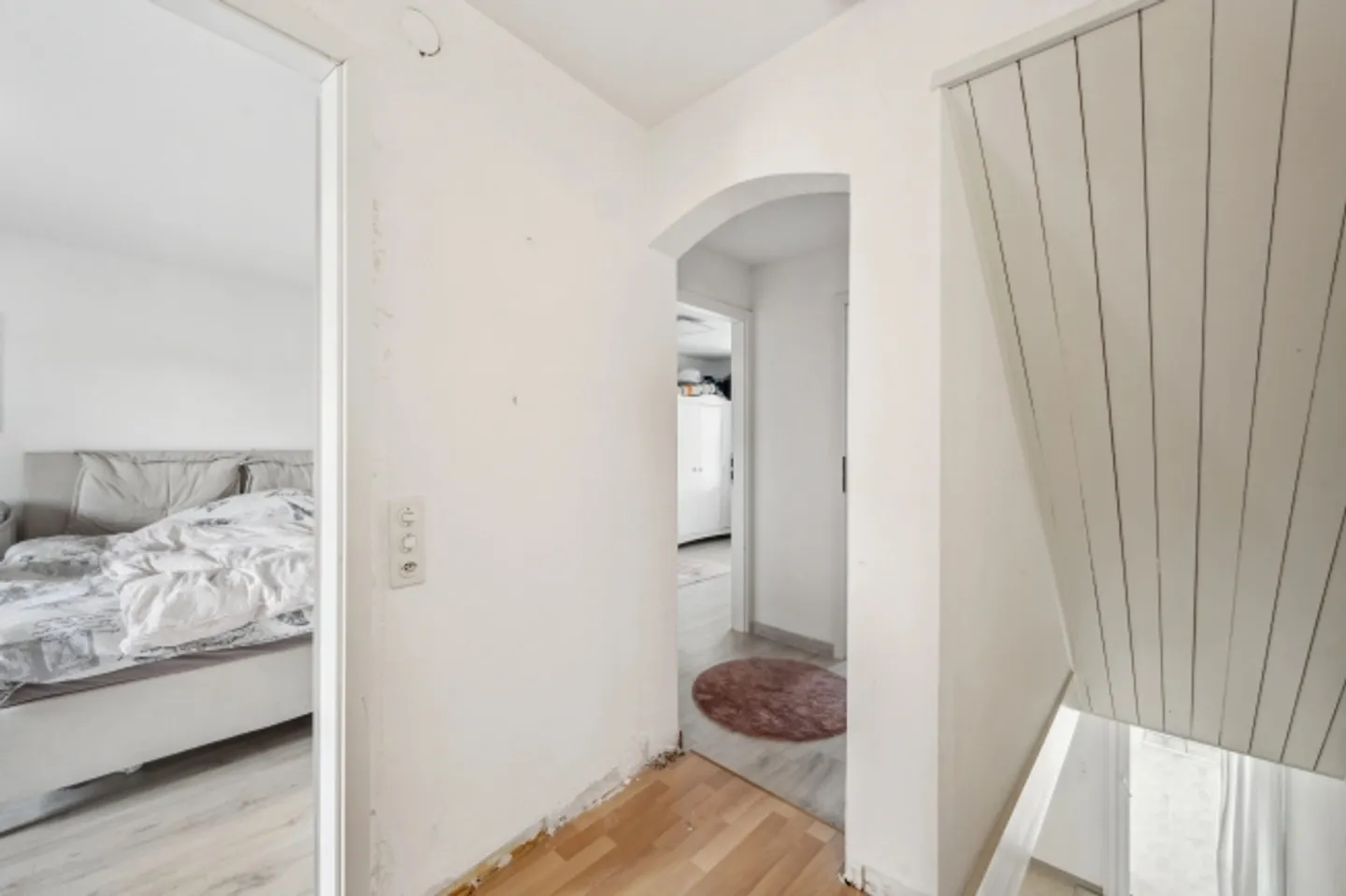 Maison de ville de 4,5 pièces avec piscine à Oberwil - Photo 8 sur 13