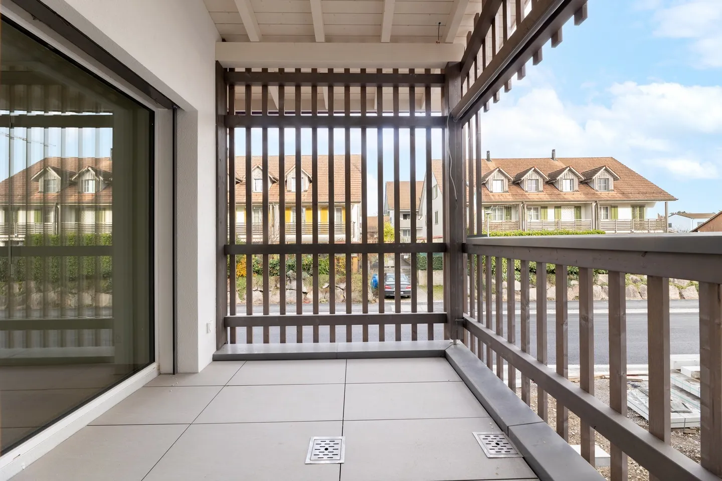 Unique Living Experience / New Construction in Höri - Photo 3 of 7