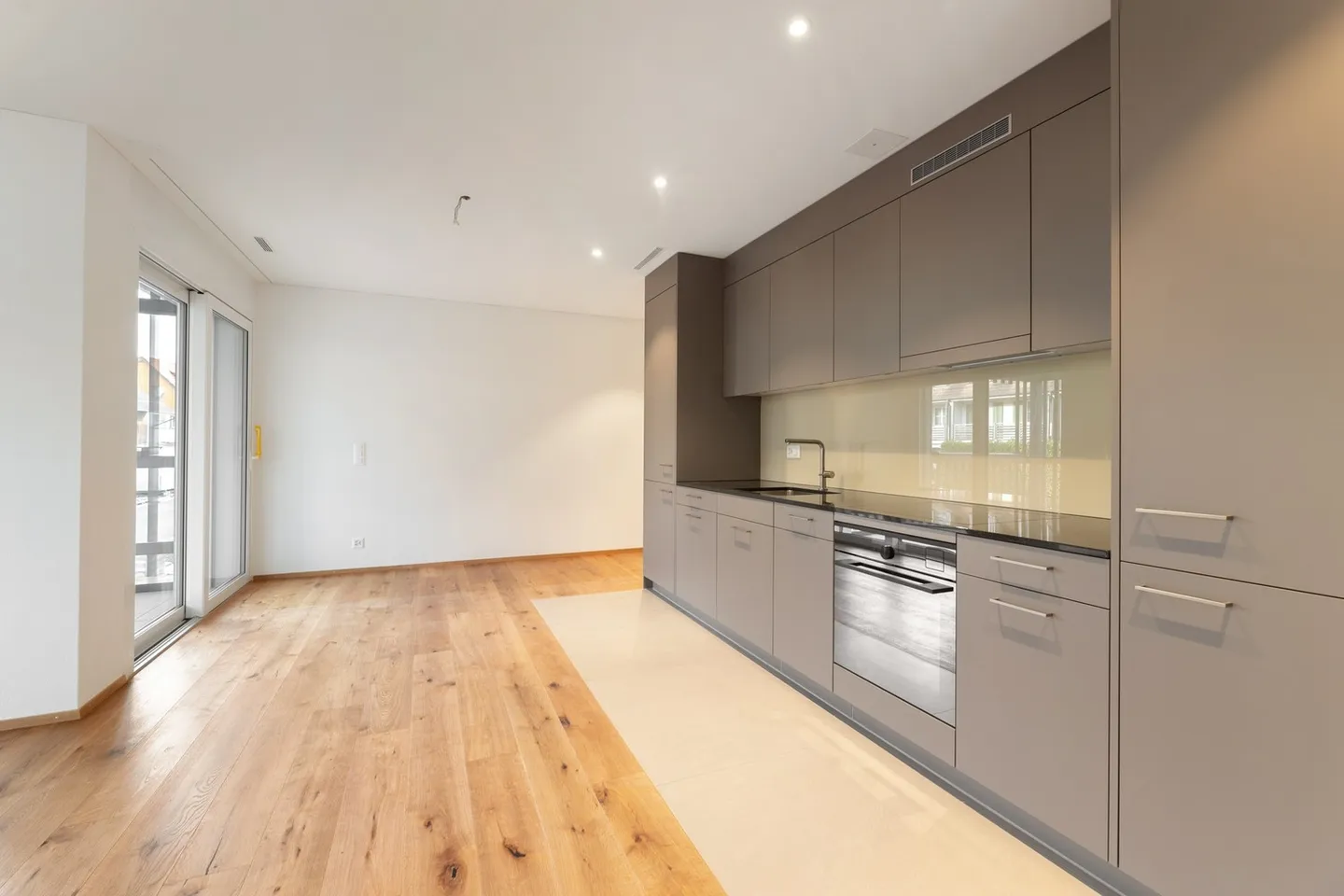 Unique Living Experience / New Construction in Höri - Photo 4 of 7