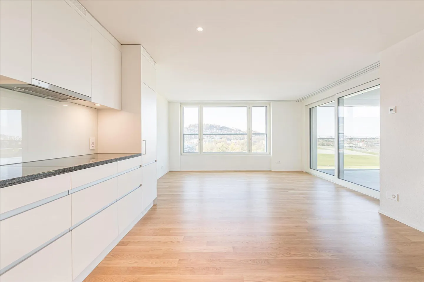 Modernes Apartment mit Aussicht - Foto 2 von 6