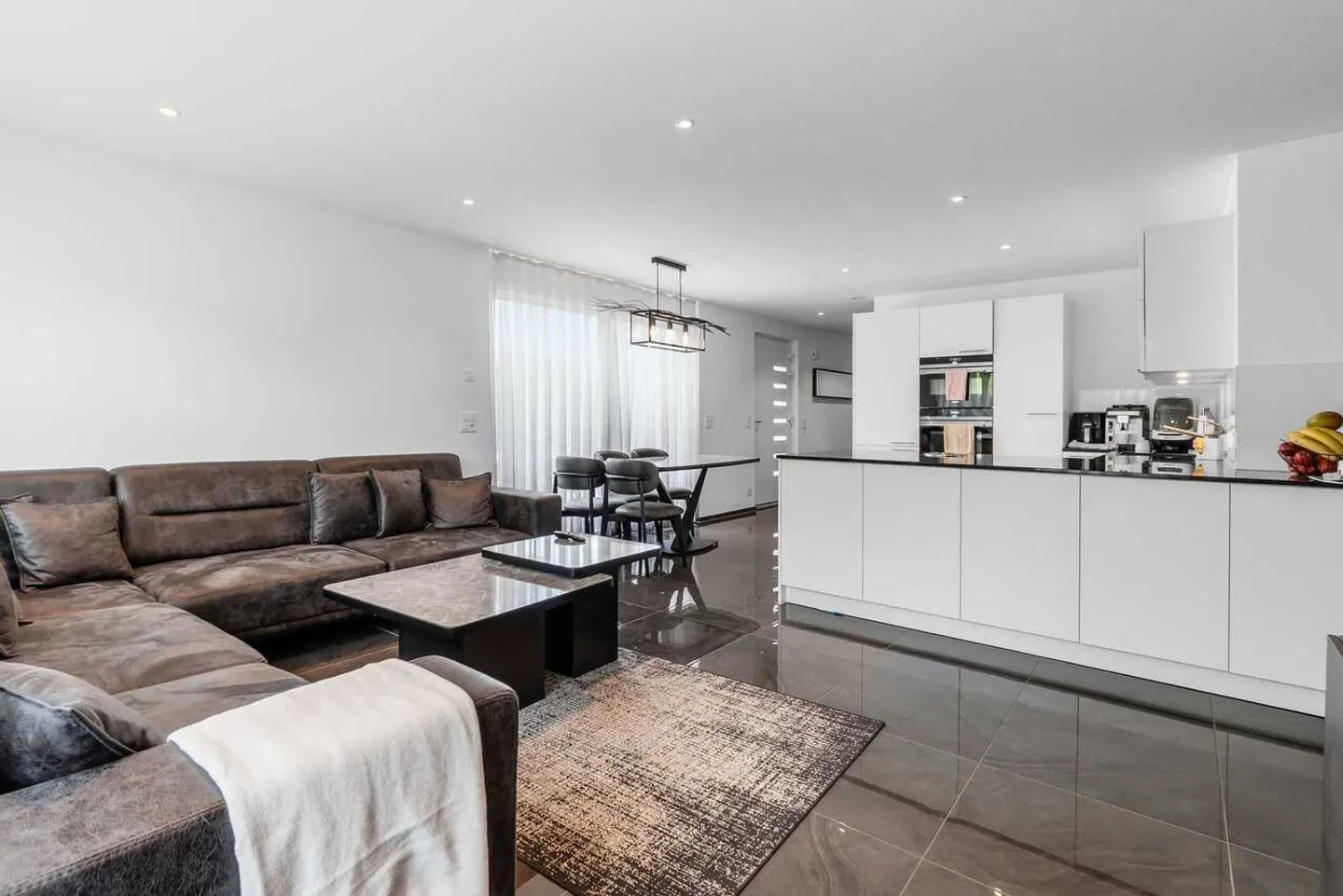 Maison individuelle moderne de 4,5 pièces avec PV à Reinach AG - Photo 3 sur 13