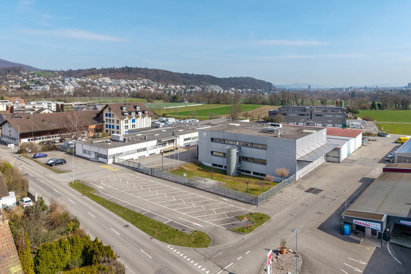 Grosses Industriegrundstück - Ideal für Selbstnutzer - Foto 3 di 12