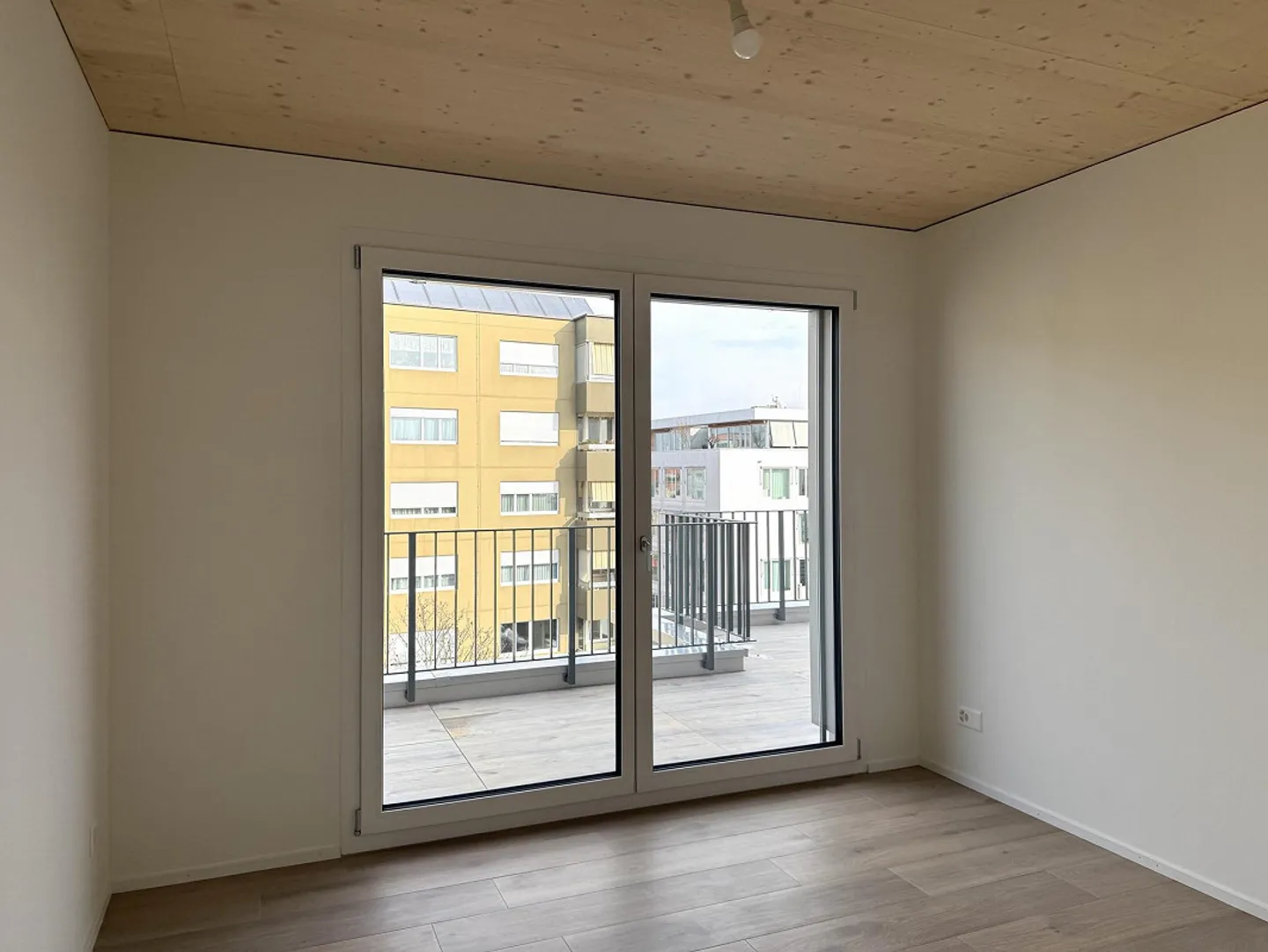 Nuovo appartamento con grande terrazza - Foto 2 di 6