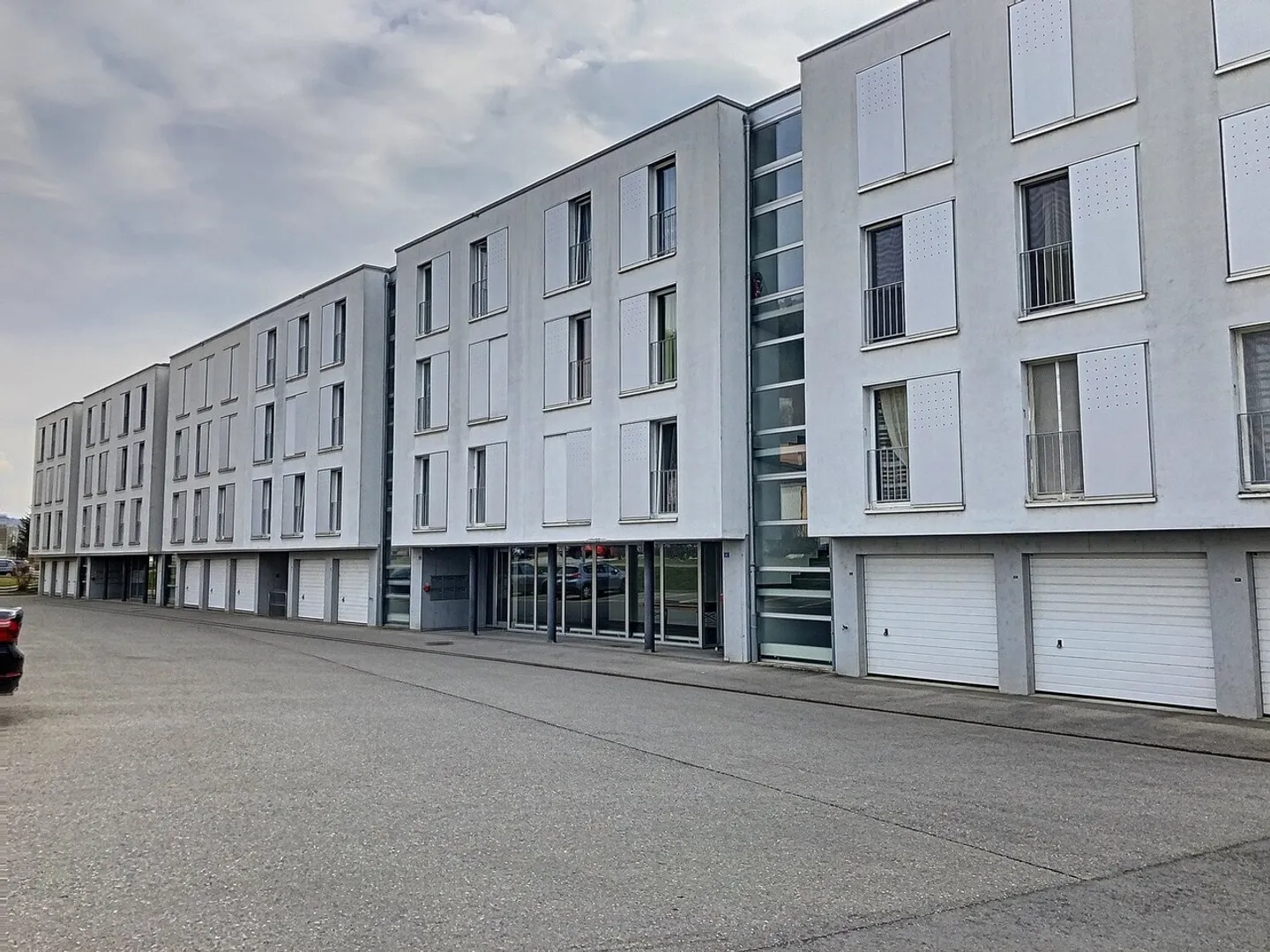 Charming 3.5 Room Apartment - Photo 4 of 5