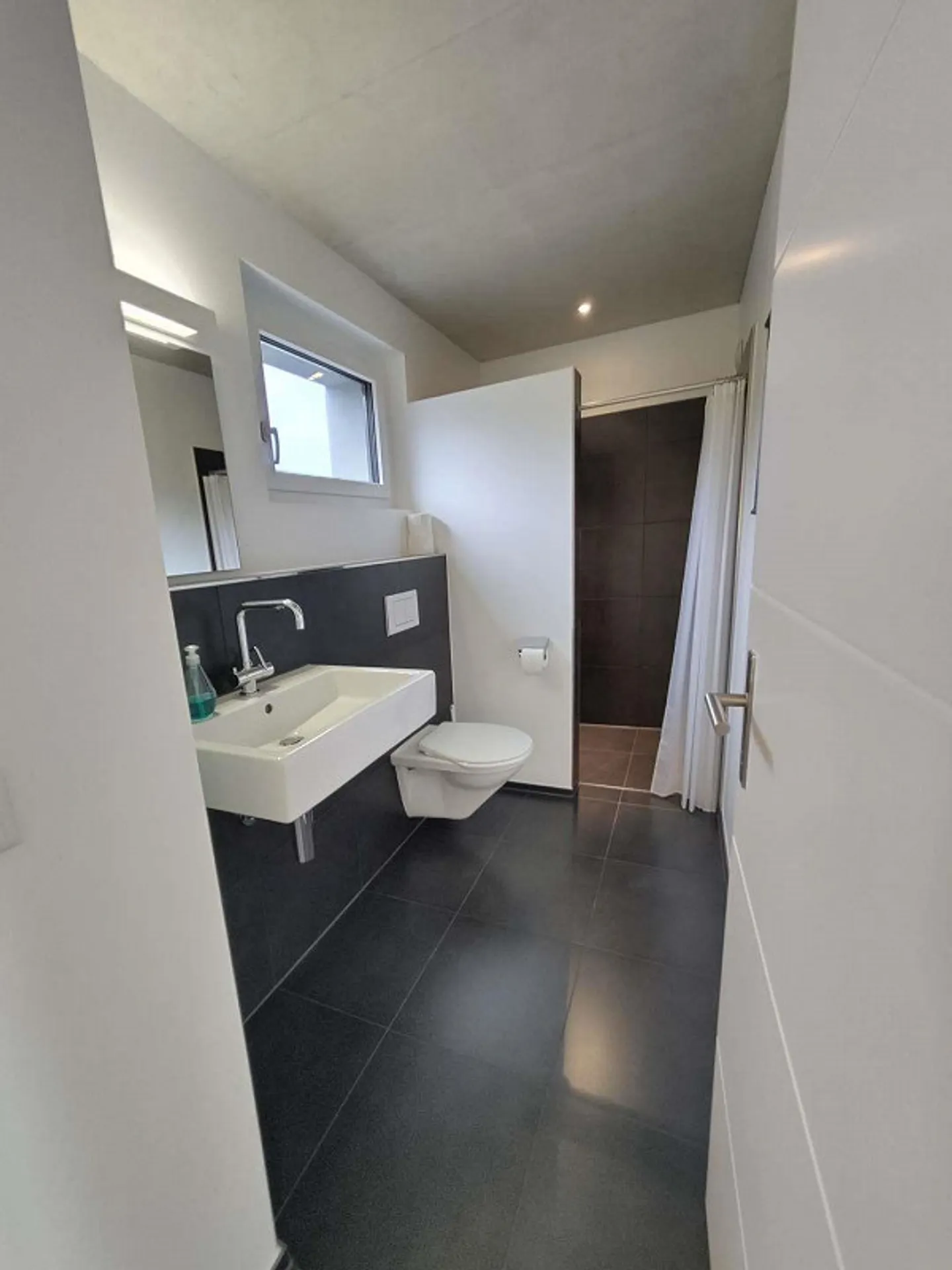 Maison individuelle moderne dans un quartier familial - Photo 5 sur 11