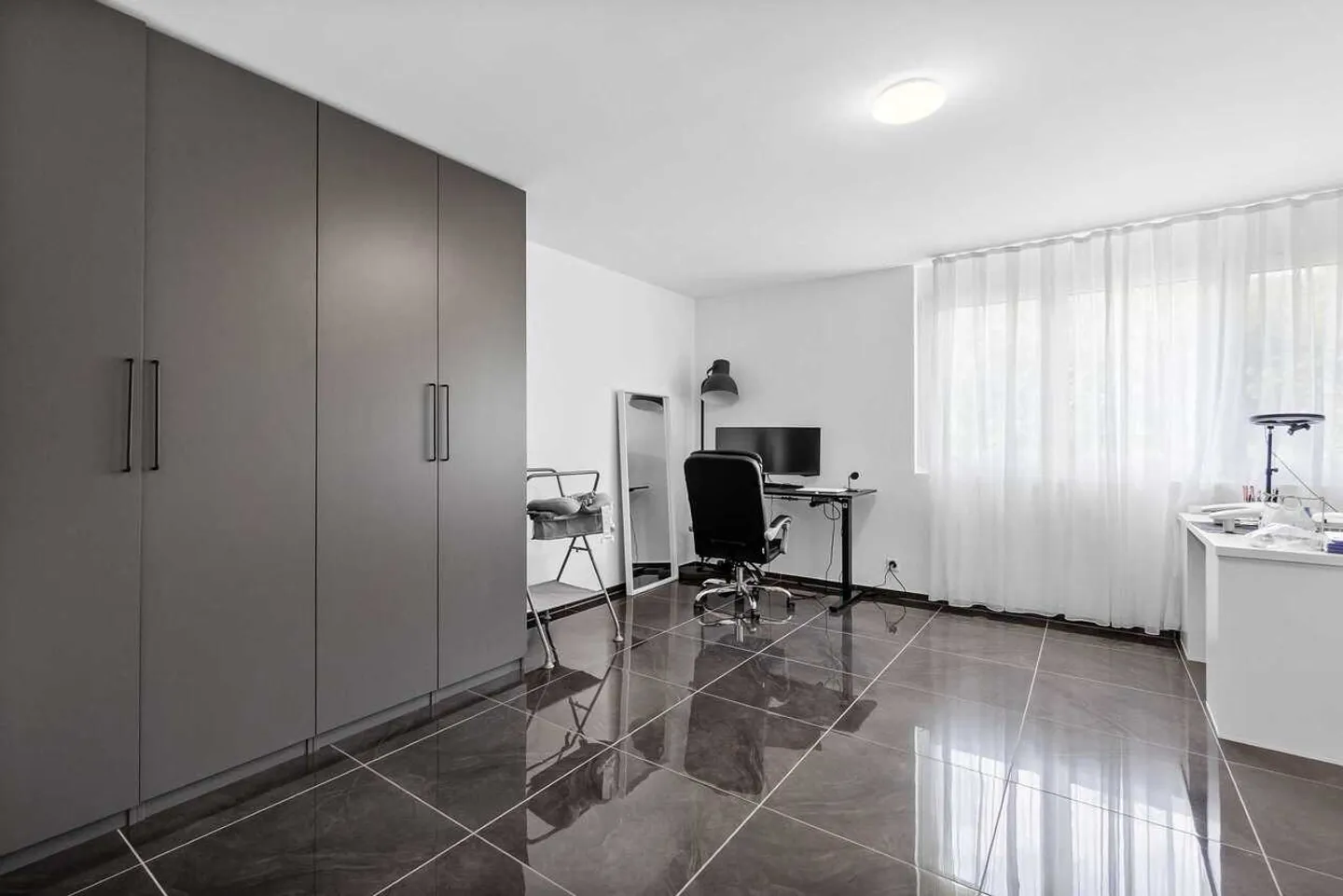 Maison individuelle moderne de 4,5 pièces avec PV à Reinach AG - Photo 9 sur 13