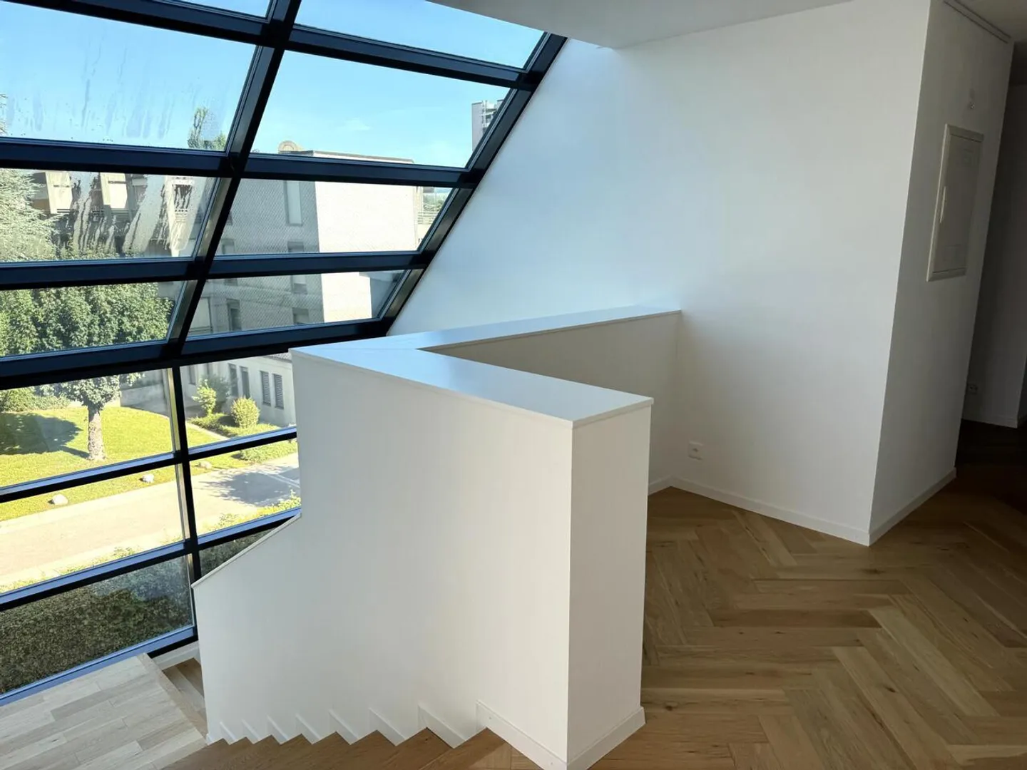 Splendido appartamento duplex di 5,5 locali in mansarda, grande terrazza - Foto 7 di 12