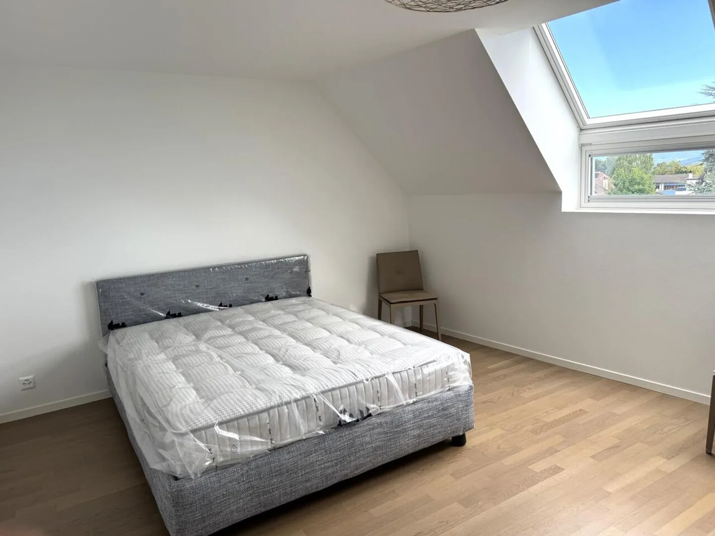 Splendido appartamento duplex di 5,5 locali in mansarda, grande terrazza - Foto 11 di 12