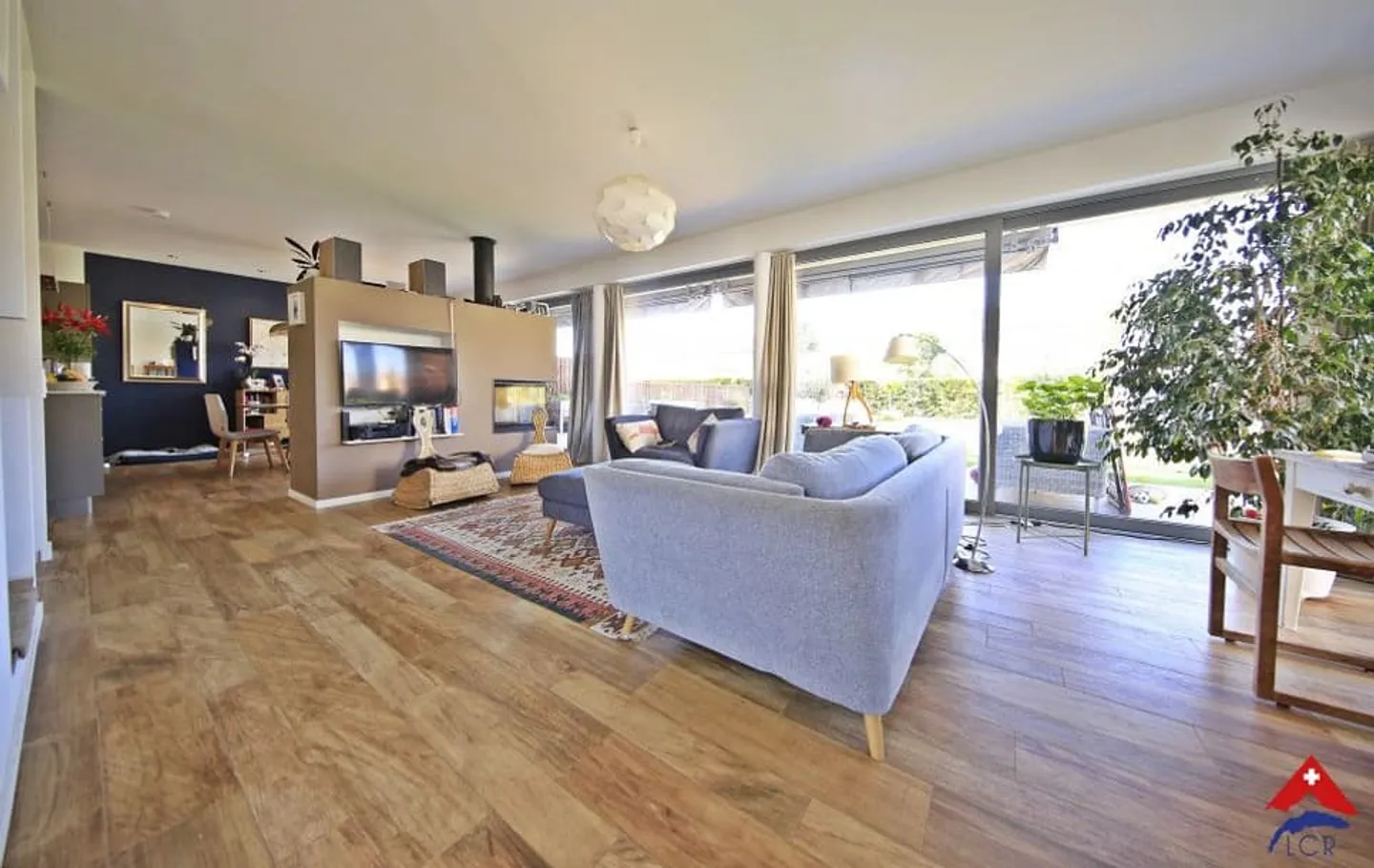 Magnifique villa 6.5p / 4 chambres + bureau / 3 SDB / jardin et piscine - Photo 5 of 13