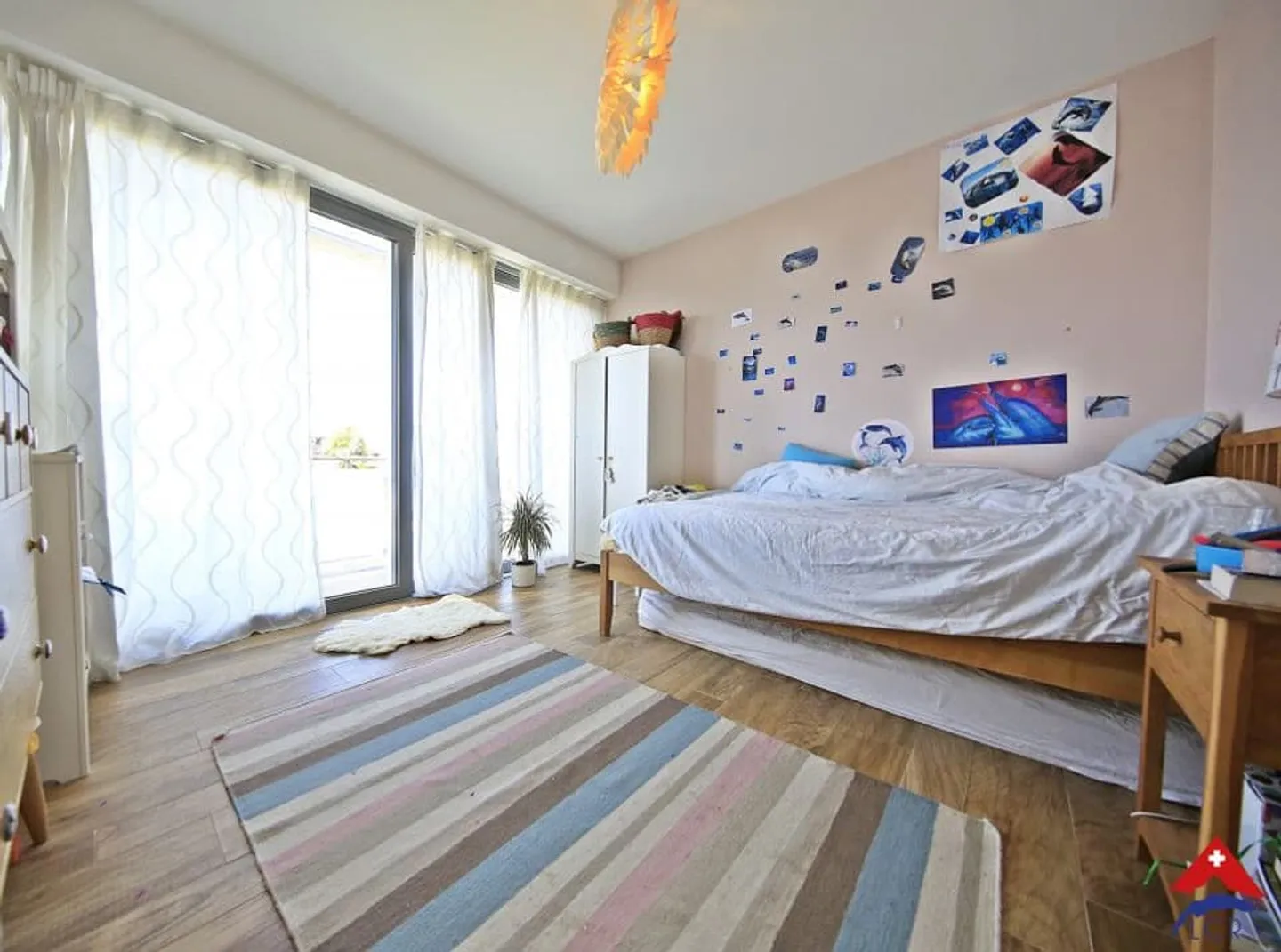 Magnifique villa 6.5p / 4 chambres + bureau / 3 SDB / jardin et piscine - Photo 9 of 13