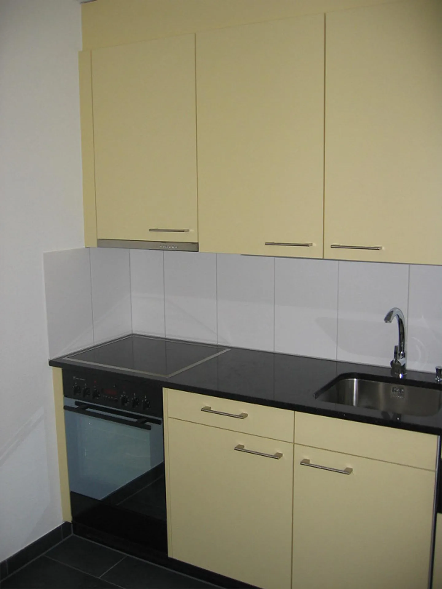 Zentrale Wohnung mit Balkon - Foto 3 von 6