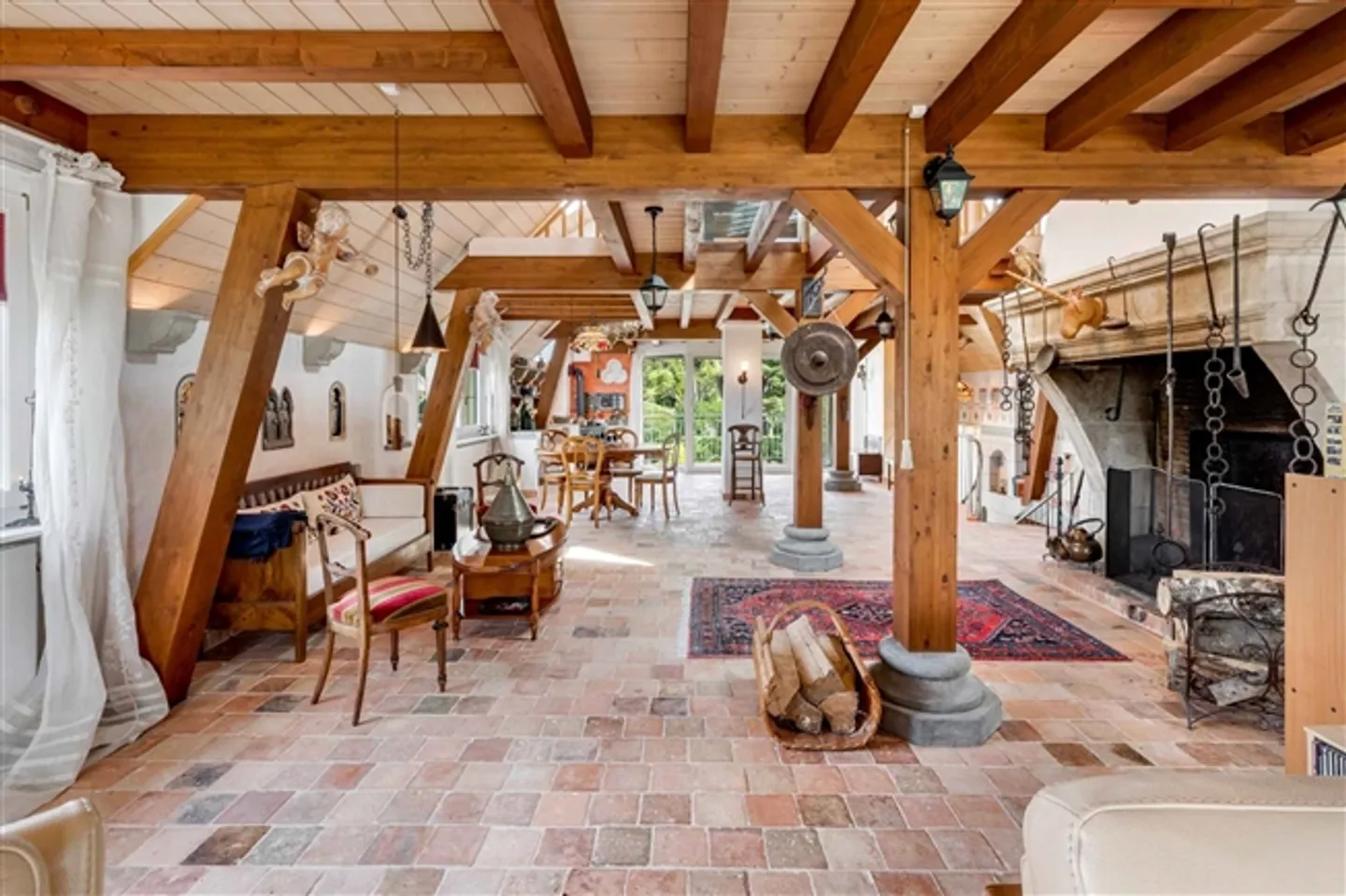 In assoluta tranquillità, magnifica proprietà di 580 m² - Foto 4 di 13