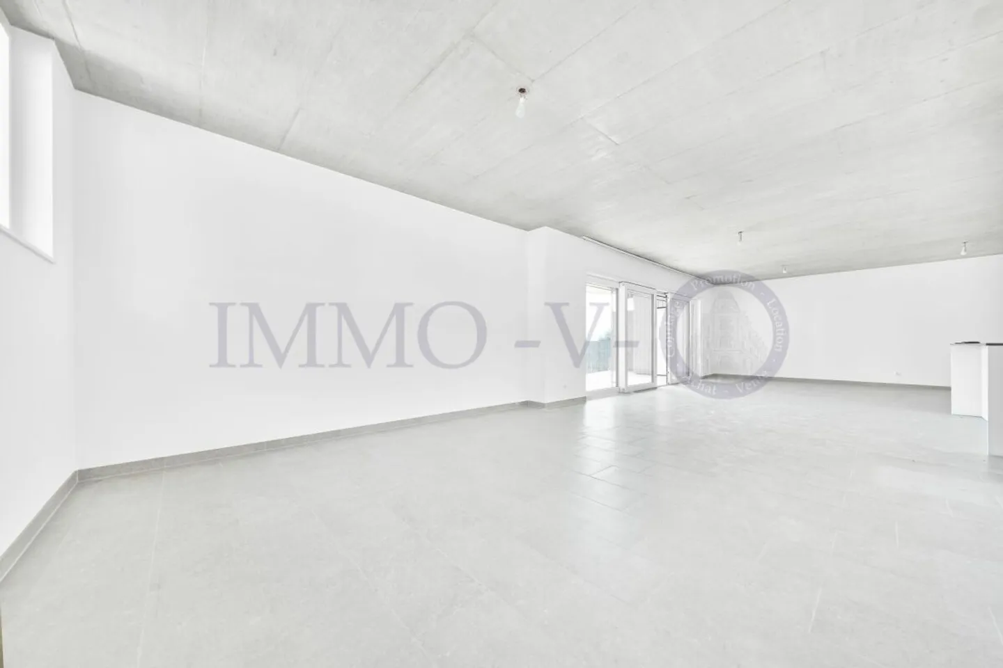 Appartement de Luxe avec Vue sur le Lac - Photo 4 sur 9