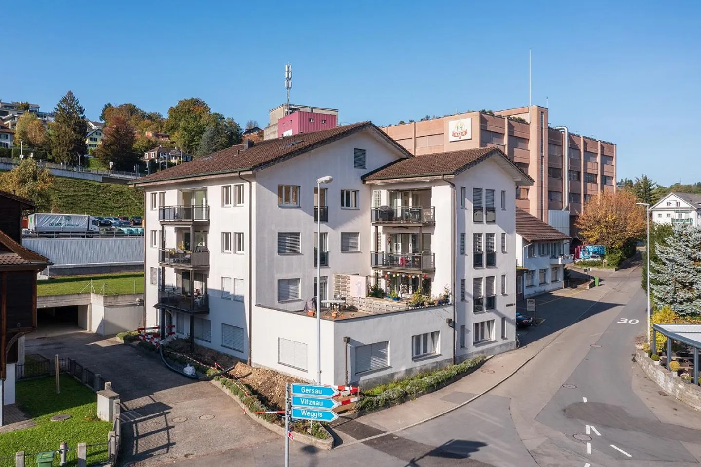 Appartement fraîchement rénové avec grande terrasse - Photo 1 sur 17