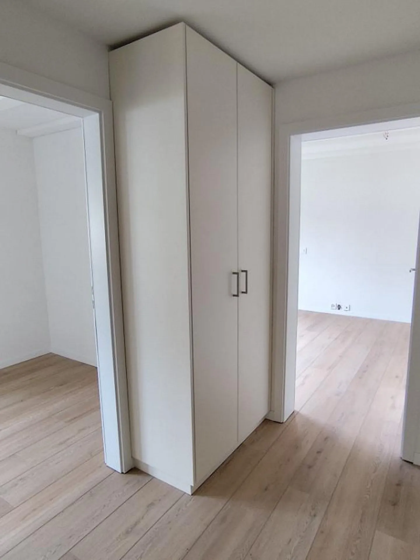 Appartement fraîchement rénové avec grande terrasse - Photo 12 sur 17