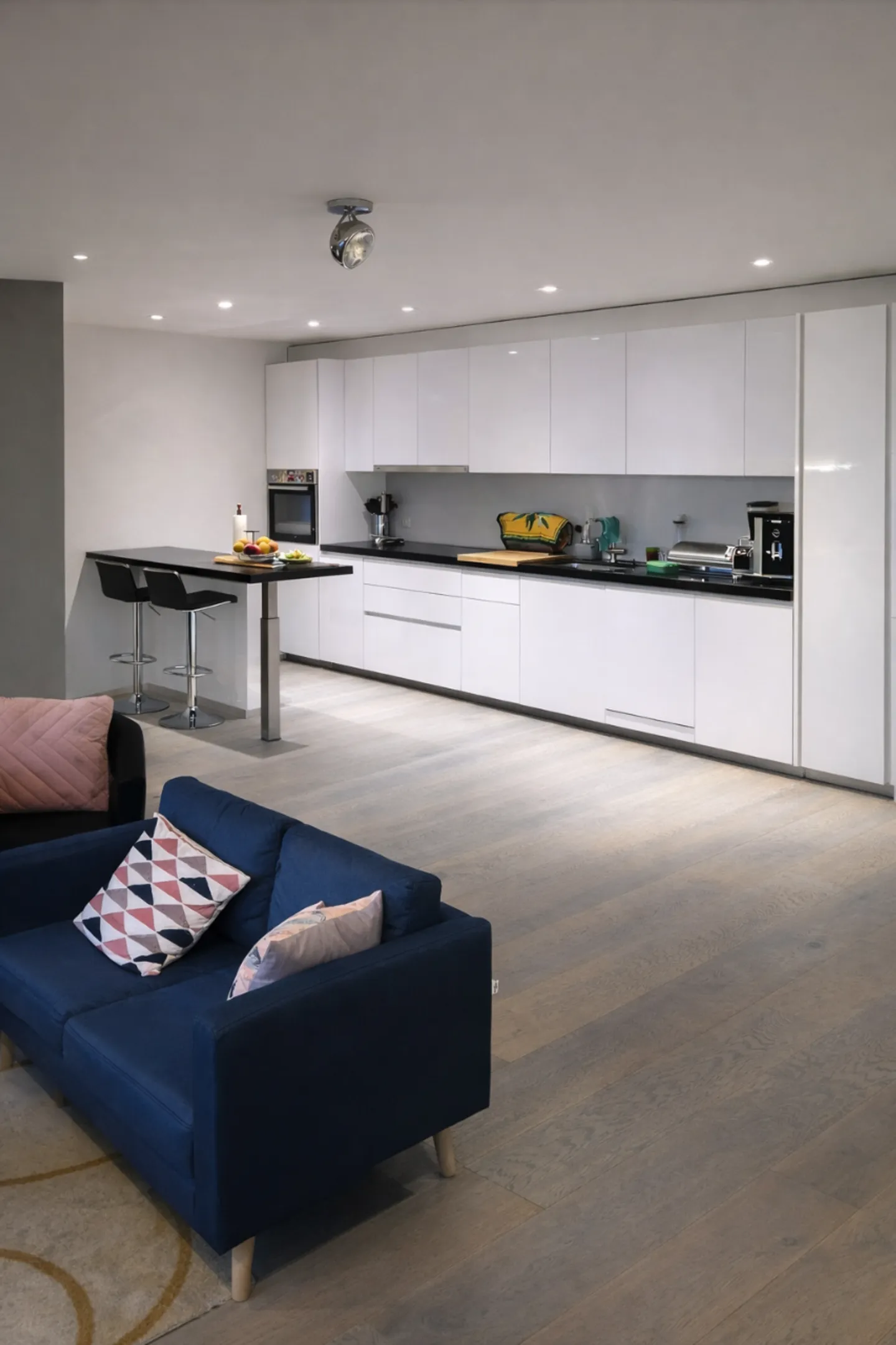 Apartment with 3.5 rooms and 108 m2 - Photo 2 of 7