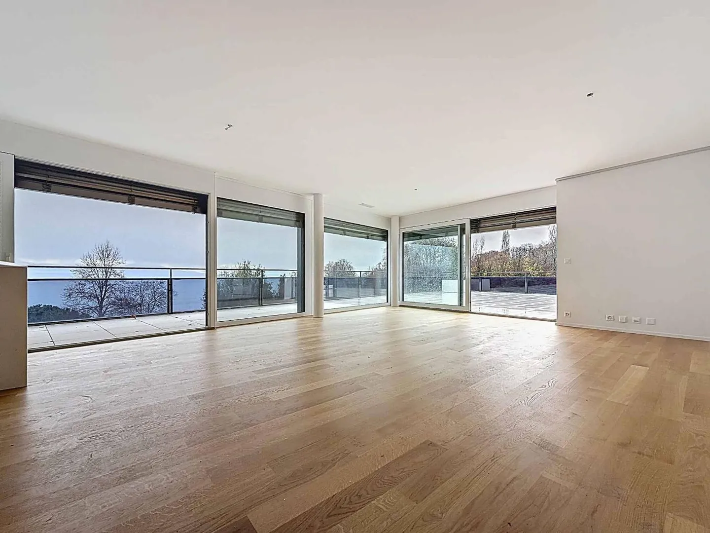 Nuova promozione: appartamento di 5,5 locali con balcone coperto e terrazza - Foto 2 di 13