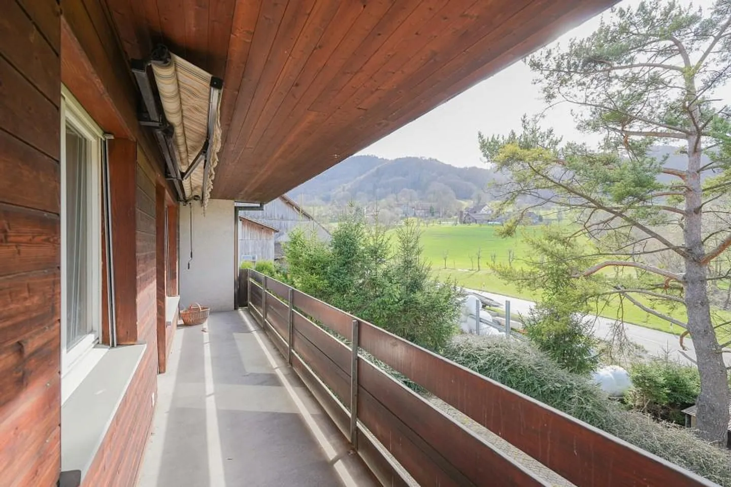 Charmantes Freistehendes Einfamilienhaus - Foto 4 von 13