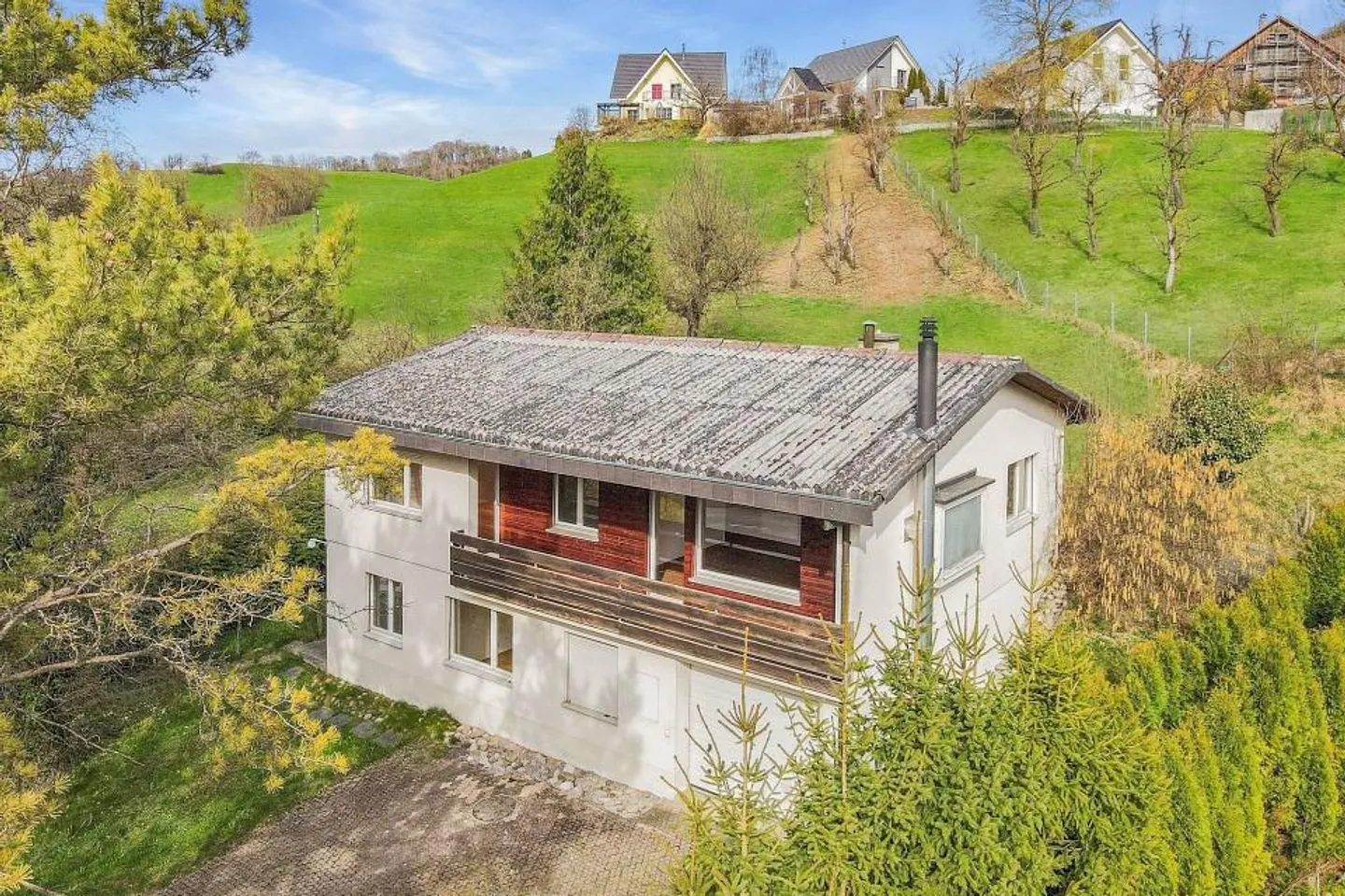 Charmantes Freistehendes Einfamilienhaus - Foto 1 von 13