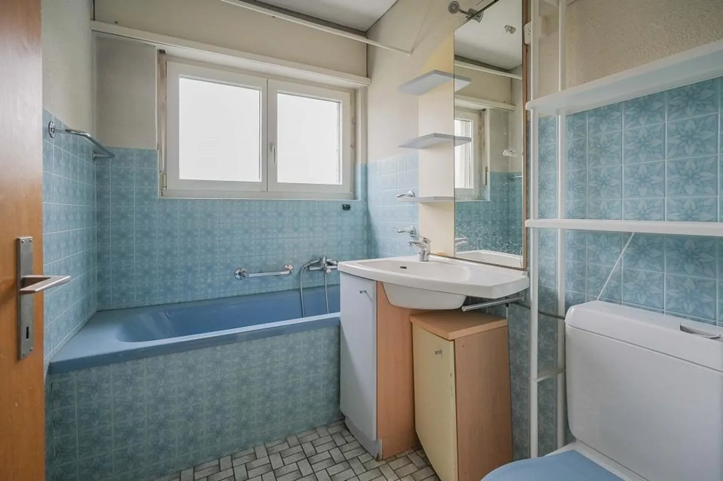 Charmantes Freistehendes Einfamilienhaus - Foto 6 von 13