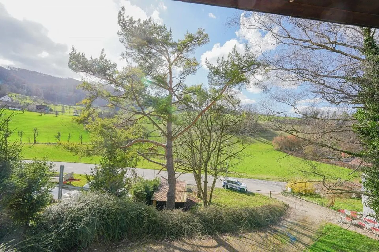 Charmantes Freistehendes Einfamilienhaus - Foto 10 von 13