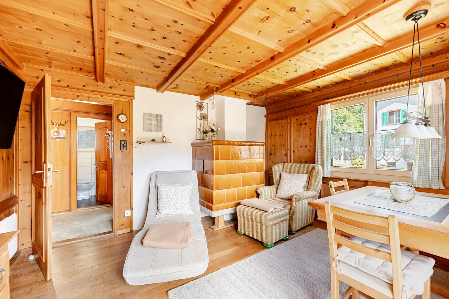 Chalet Charmant avec Spa Privé - Photo 2 sur 10