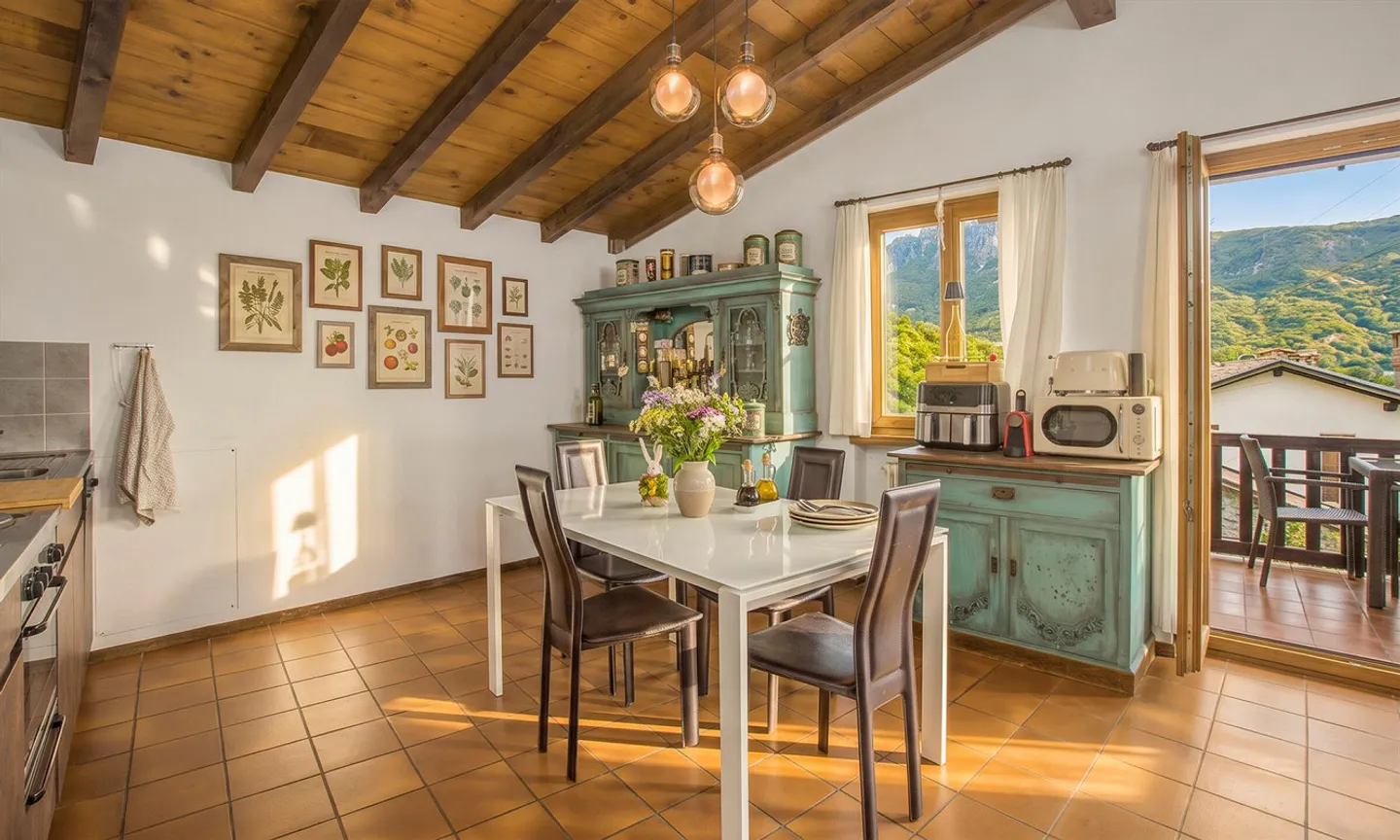 Simple Ticino House with Building Plot in Lugaggia - Photo 1 of 9