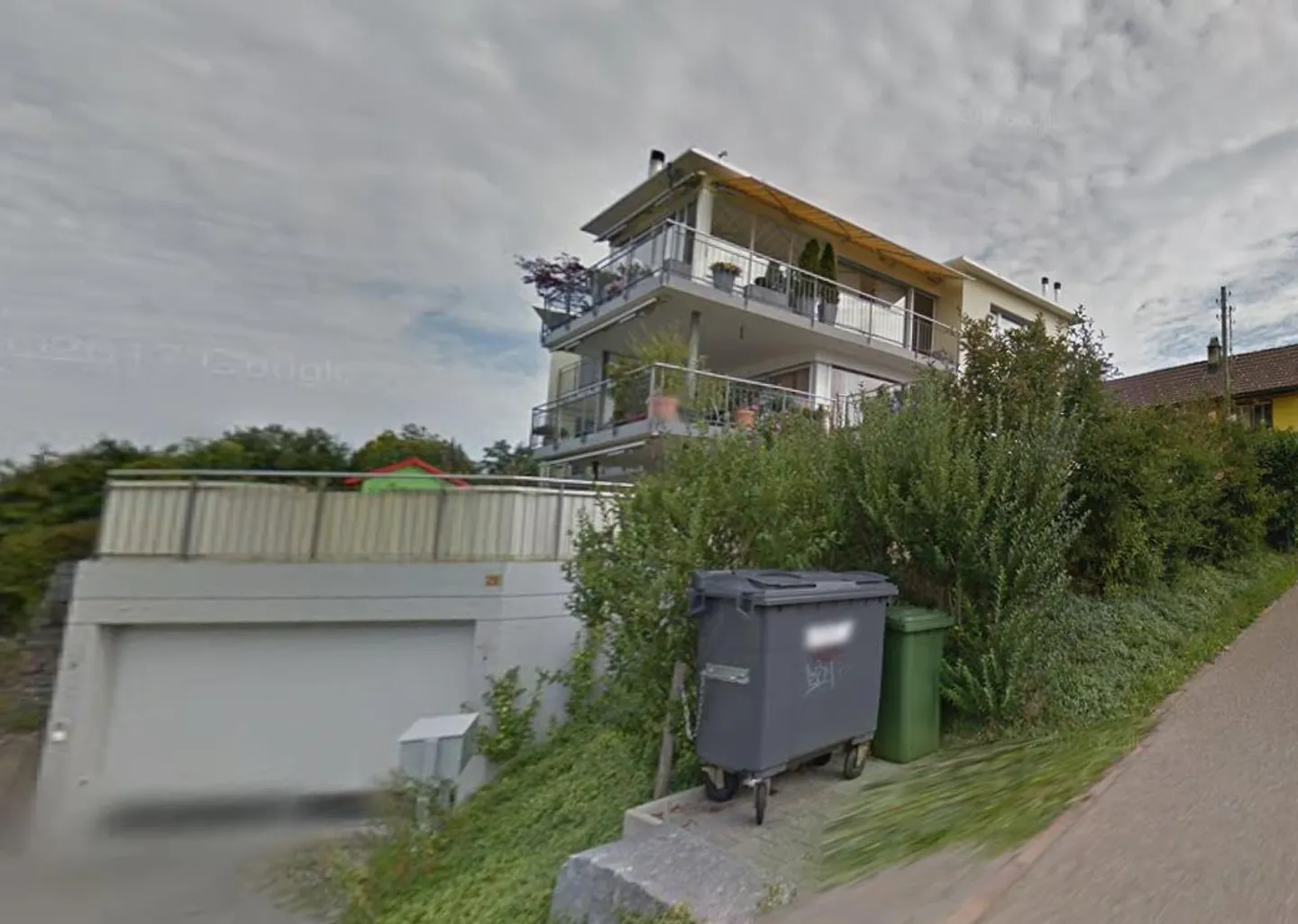 Appartement moderne de 4 pièces au rez-de-chaussée à Hinwil - Photo 1 sur 13