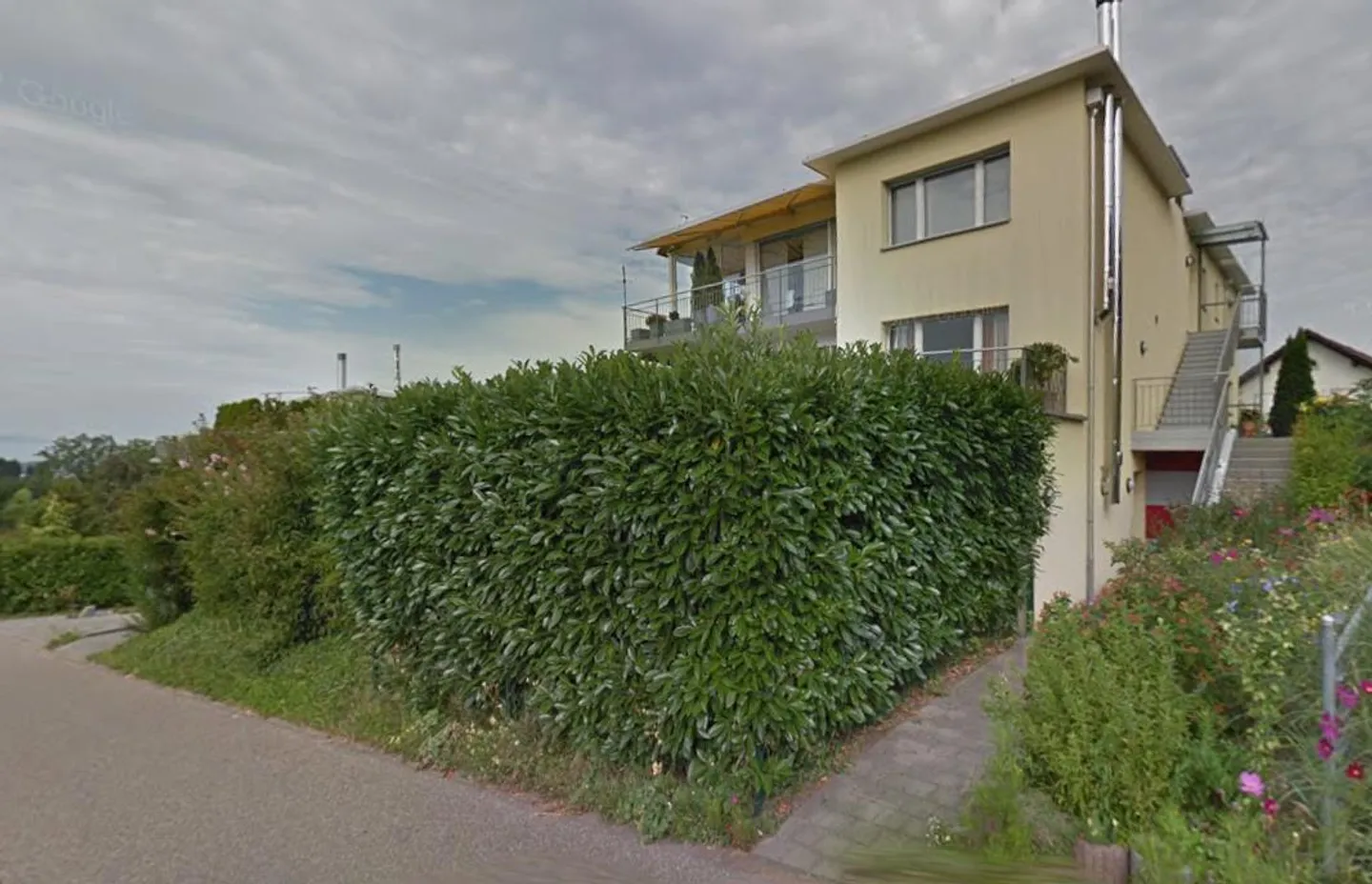 Appartement moderne de 4 pièces au rez-de-chaussée à Hinwil - Photo 2 sur 13