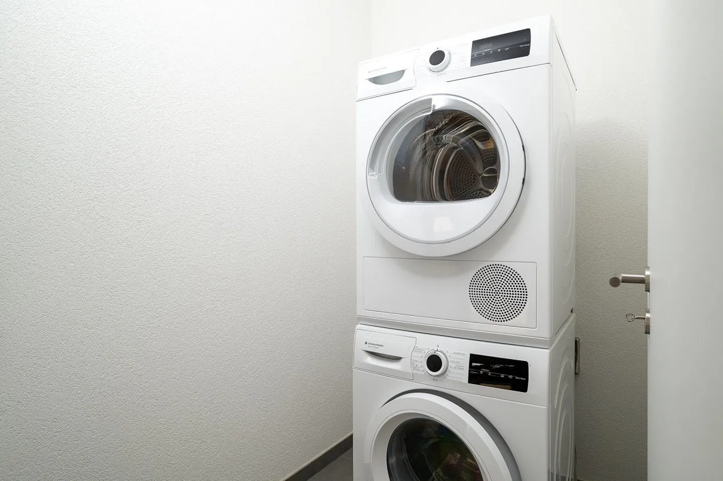 Appartement spacieux avec loggia - Photo 7 sur 7