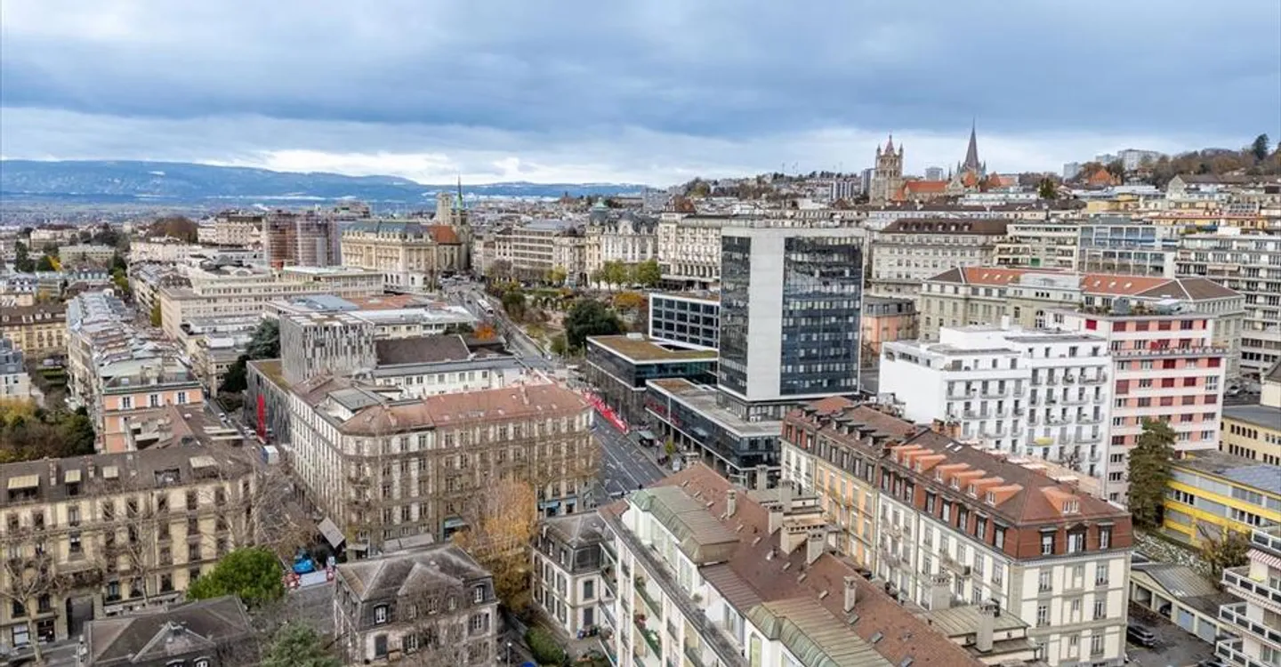 Office space for rent - Photo 1 of 8