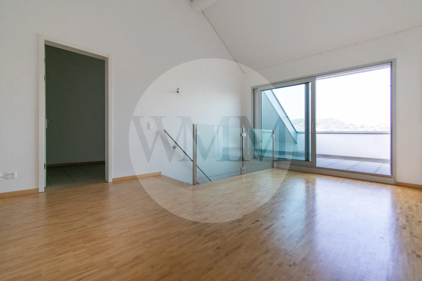Spacious 5.5-room duplex with panoramic views - Photo 8 of 15