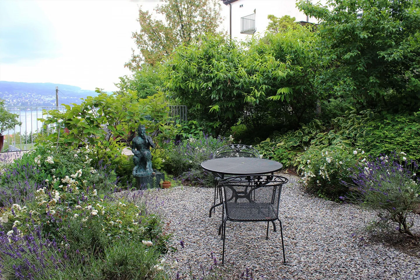 Appartamento spazioso con grande terrazza e splendida vista sul lago - Foto 3 di 4