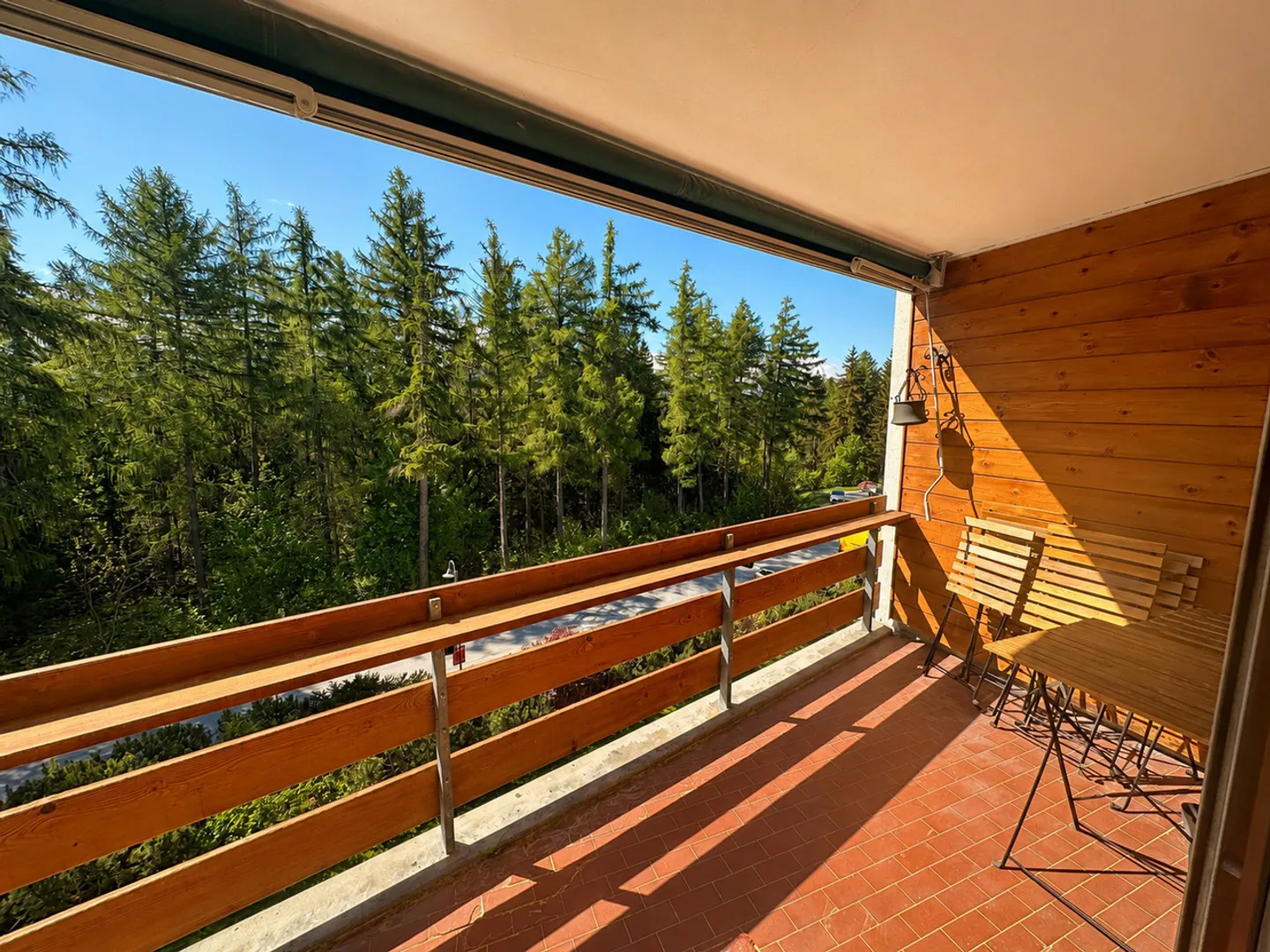 Charming 4.5 room renovated in a green setting - Photo 19 of 20