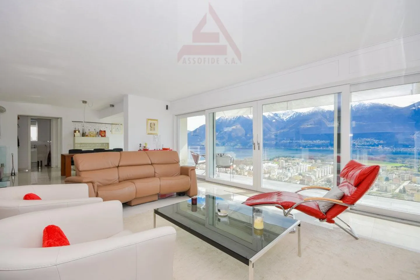 Spaziosa casa familiare a Locarno - Foto 2 di 7