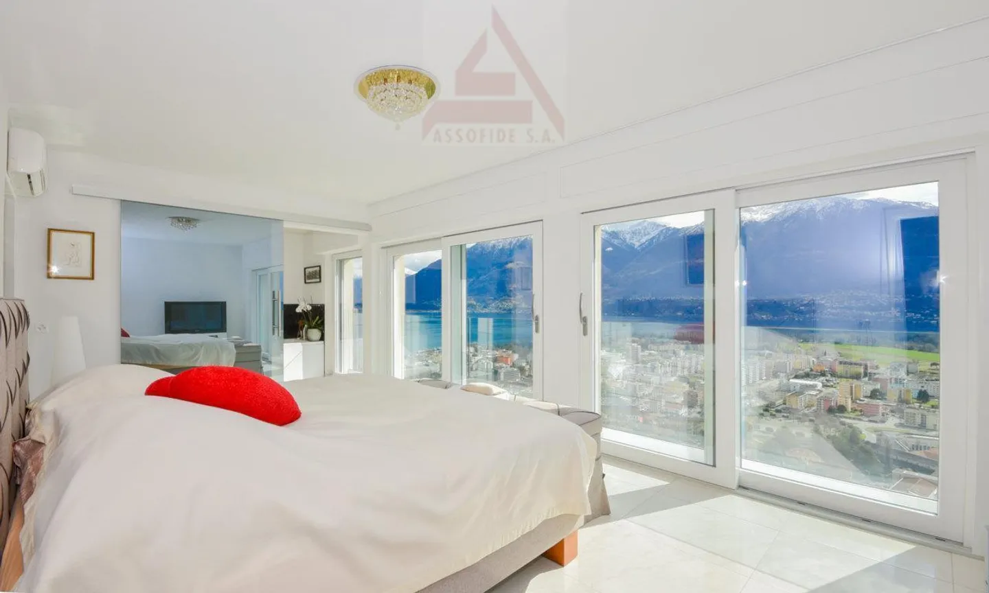 Spaziosa casa familiare a Locarno - Foto 5 di 7