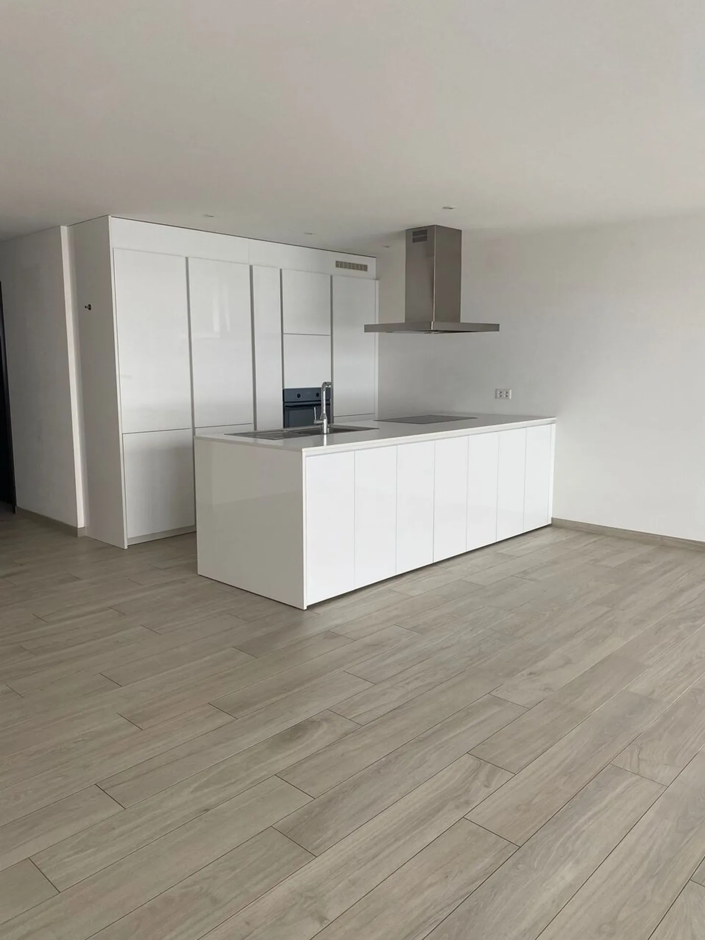 Appartement Moderne avec Espaces Spacieux - Photo 1 sur 14