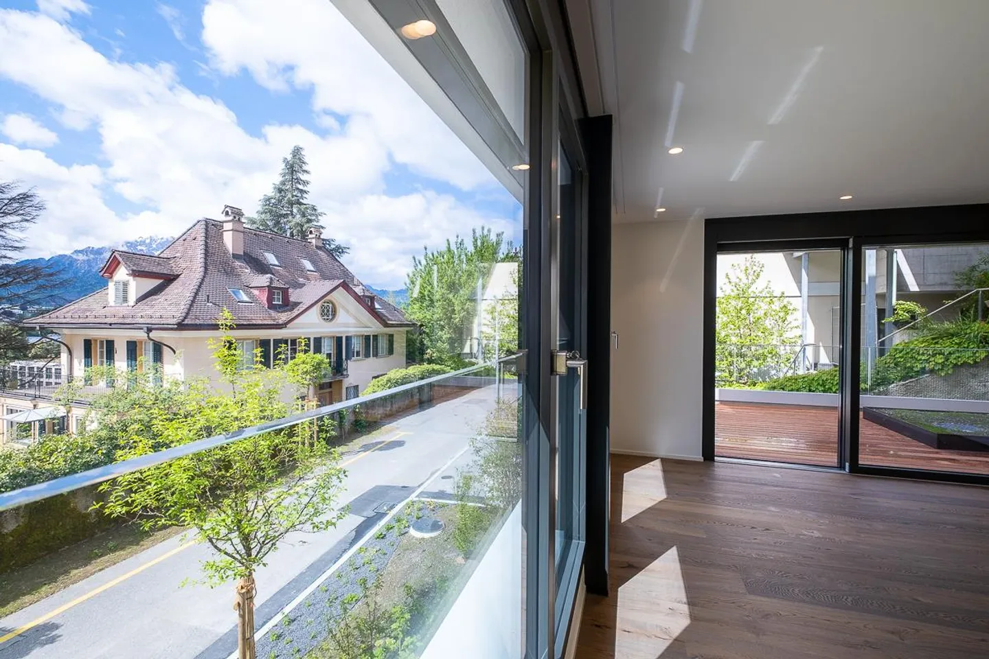 Exclusive city apartment in a preferred location - Photo 9 of 13