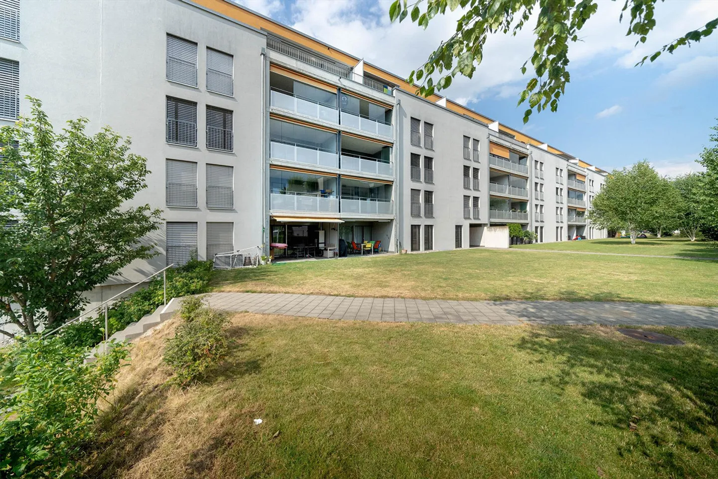 Wohntraum mit Weitsicht auf die Alpen! - Foto 1 von 7