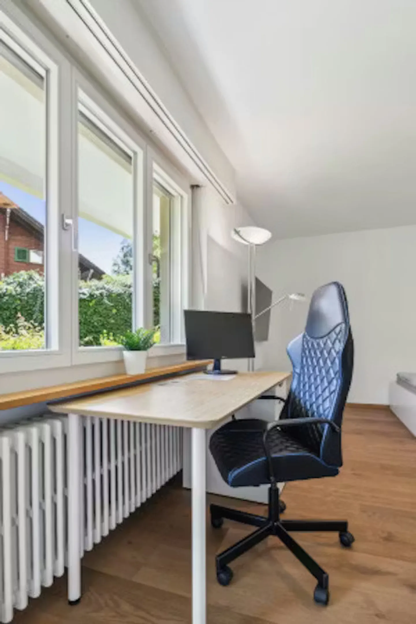 Monolocale arredato (35 m²) con terrazza e parcheggio - Sciaffusa - Foto 7 di 10